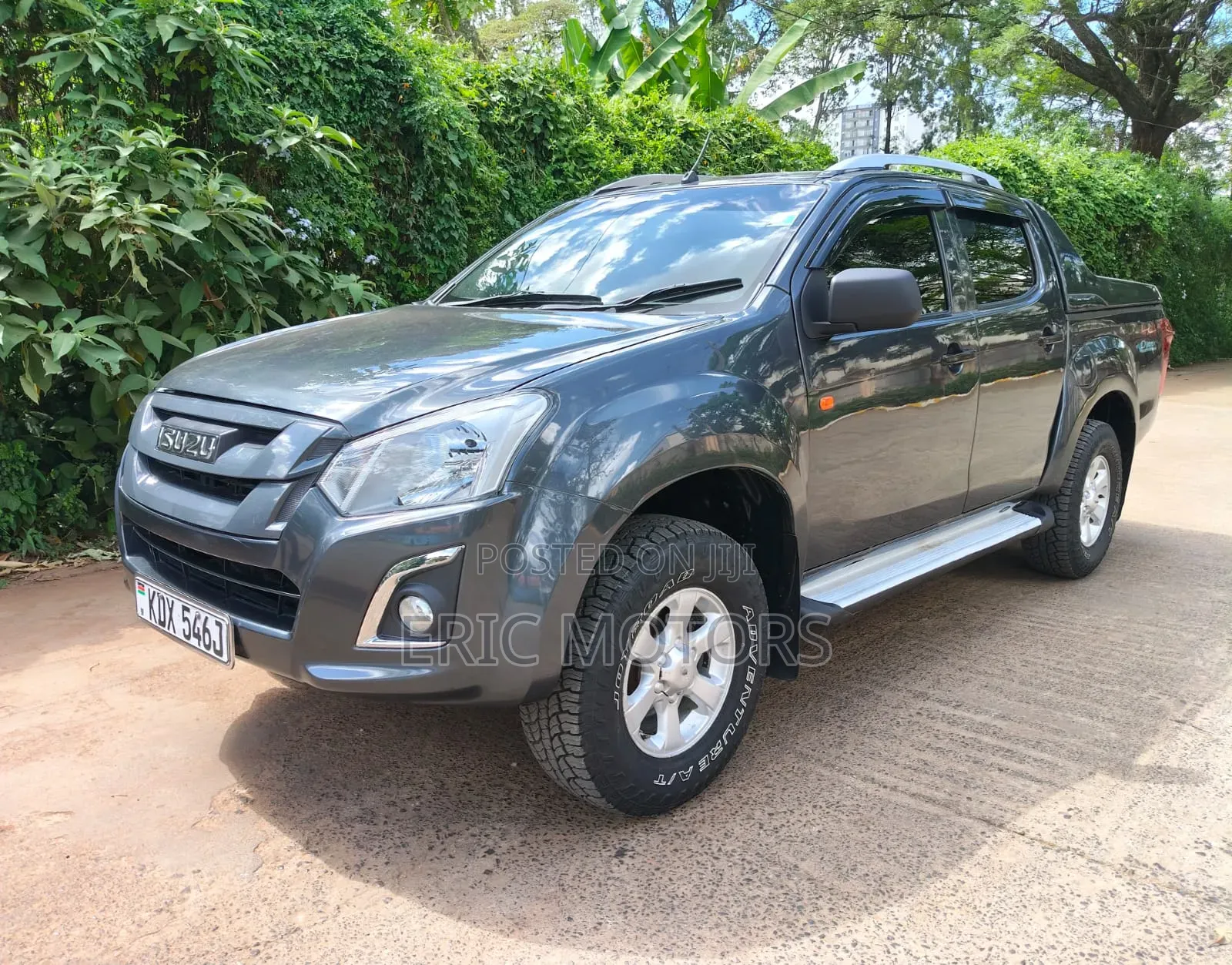 Isuzu D-MAX 2022 Gray