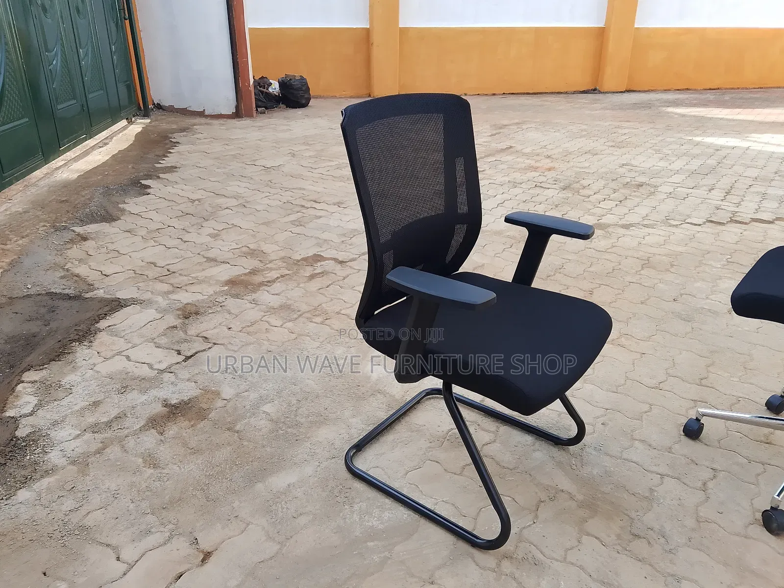 Strong Visitors Waiting Chair