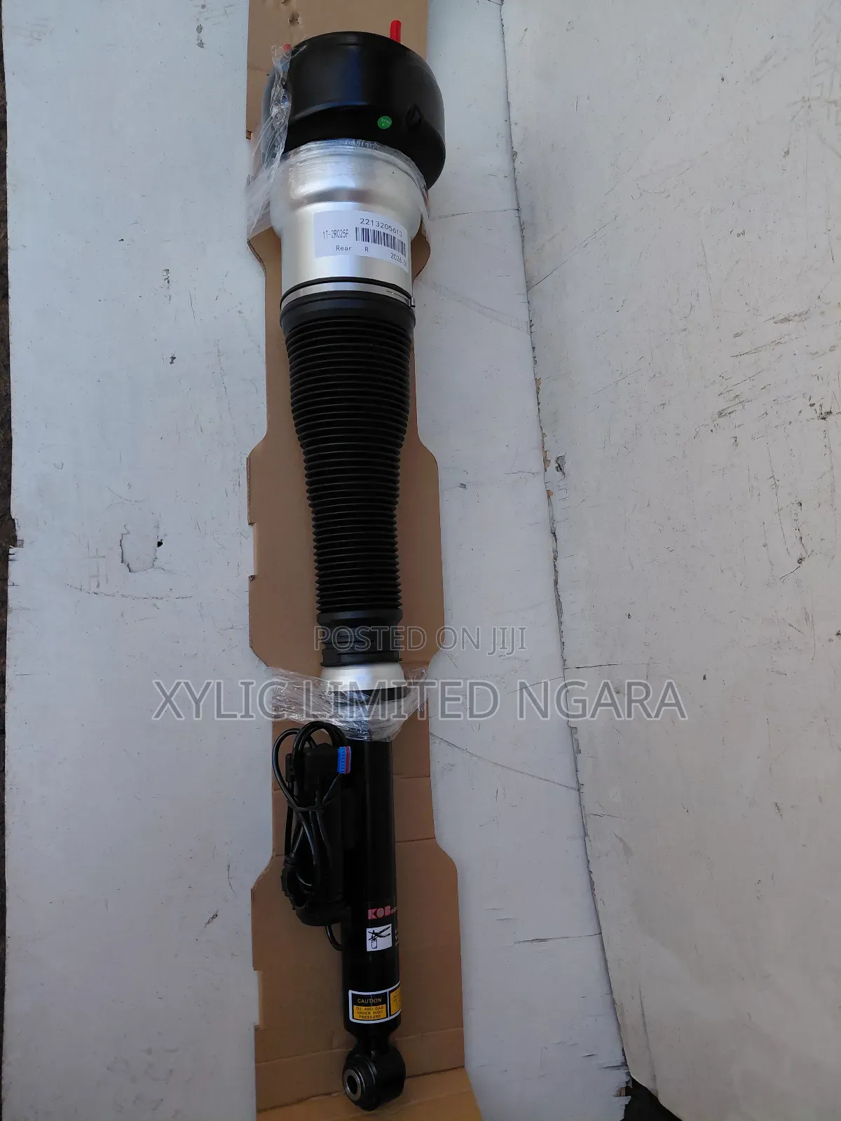 Mercedes W221 Rear Air Suspension Shock Absorbers