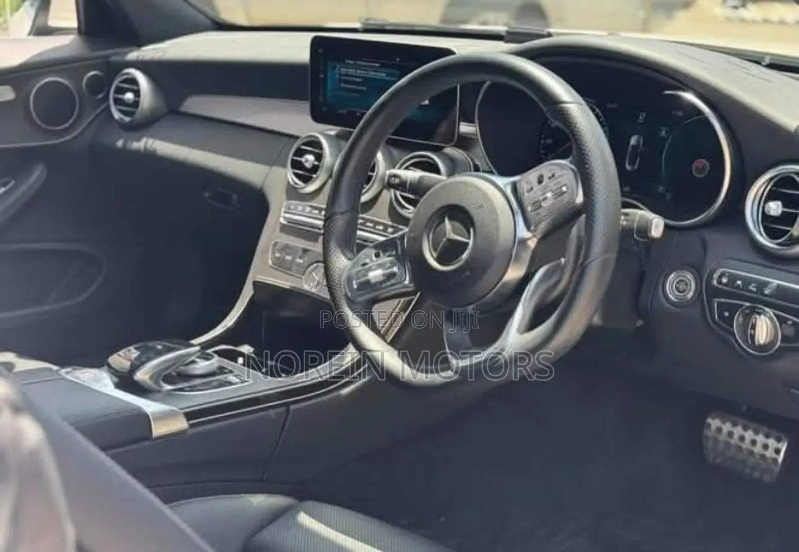 Mercedes-Benz C180 2019 Off white