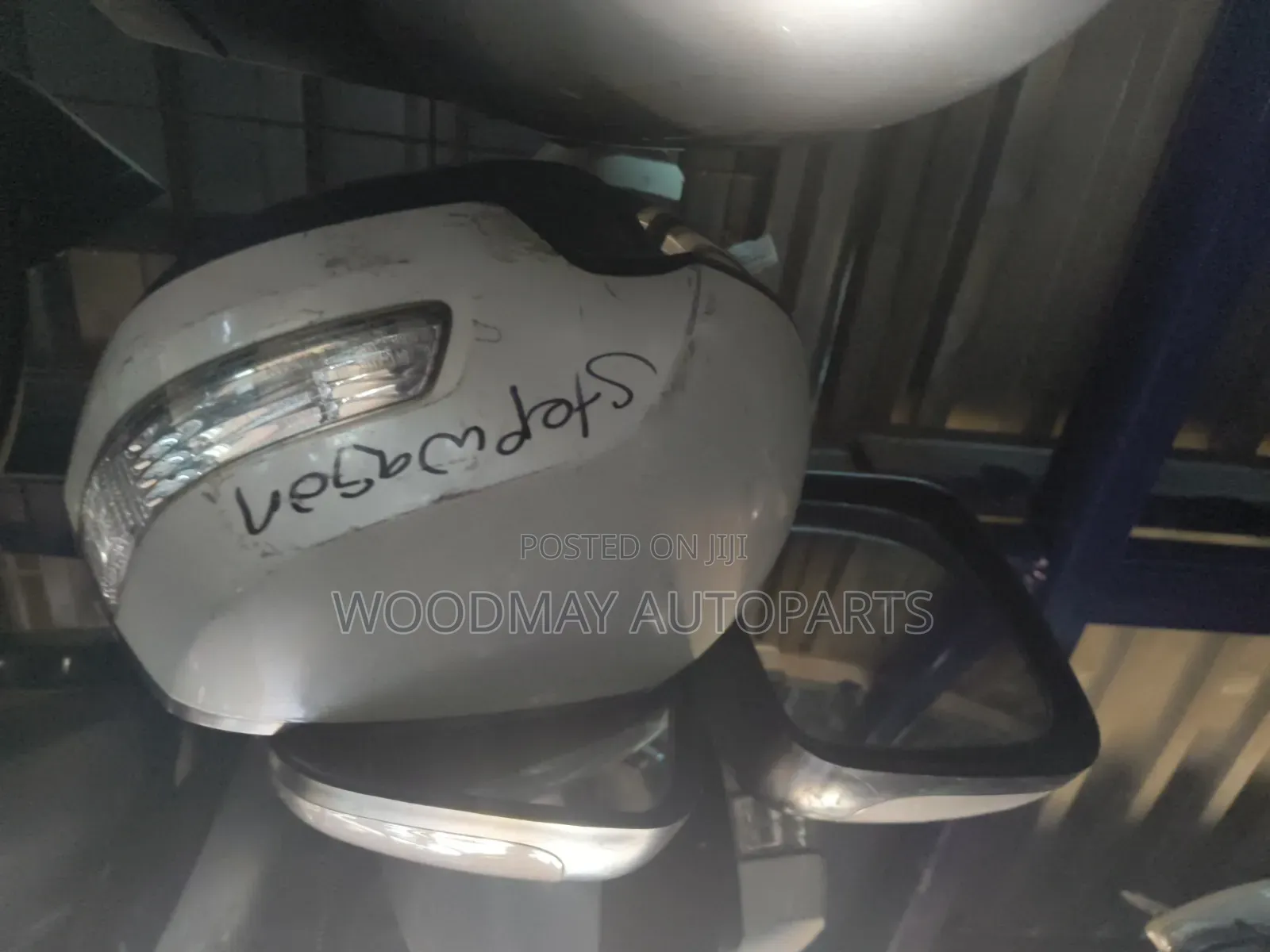 Stephwagon Sidemirror