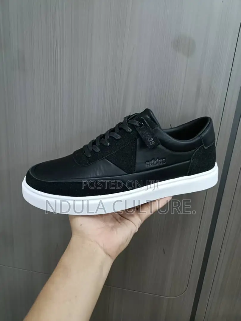 Adidas Casuals