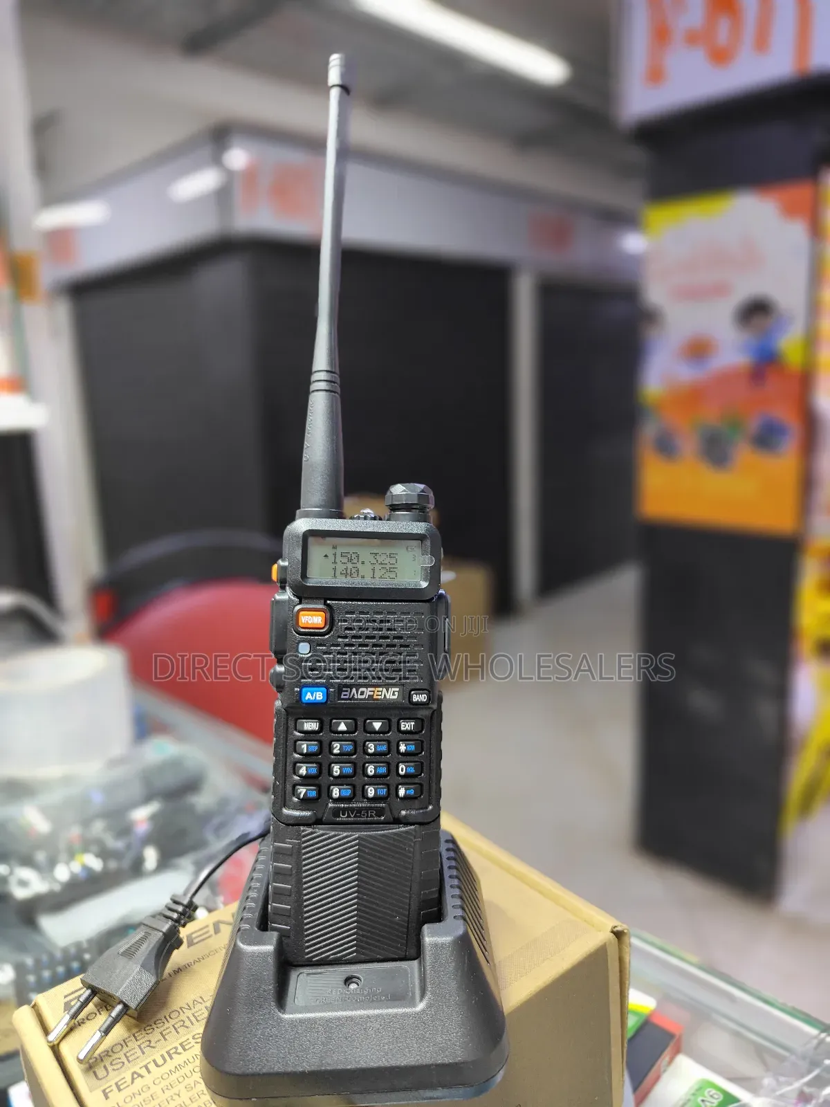 Uv 85 R Walkie Talkie Radio Call , 8watt . 10 Km Radius