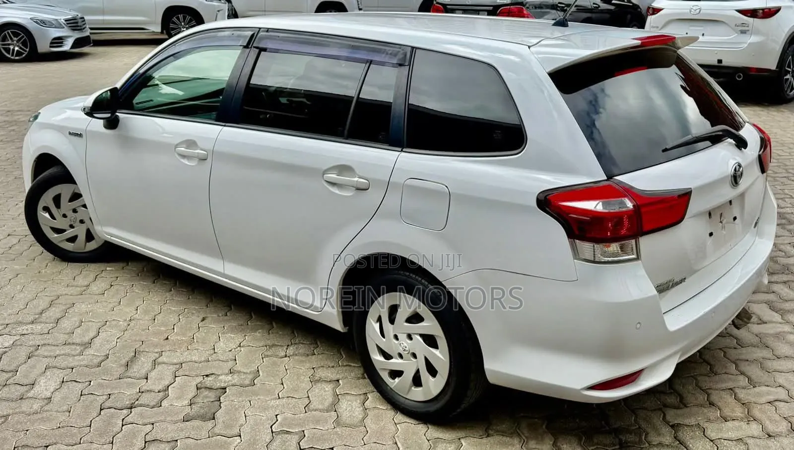 Toyota Corolla Fielder 2018 Off white