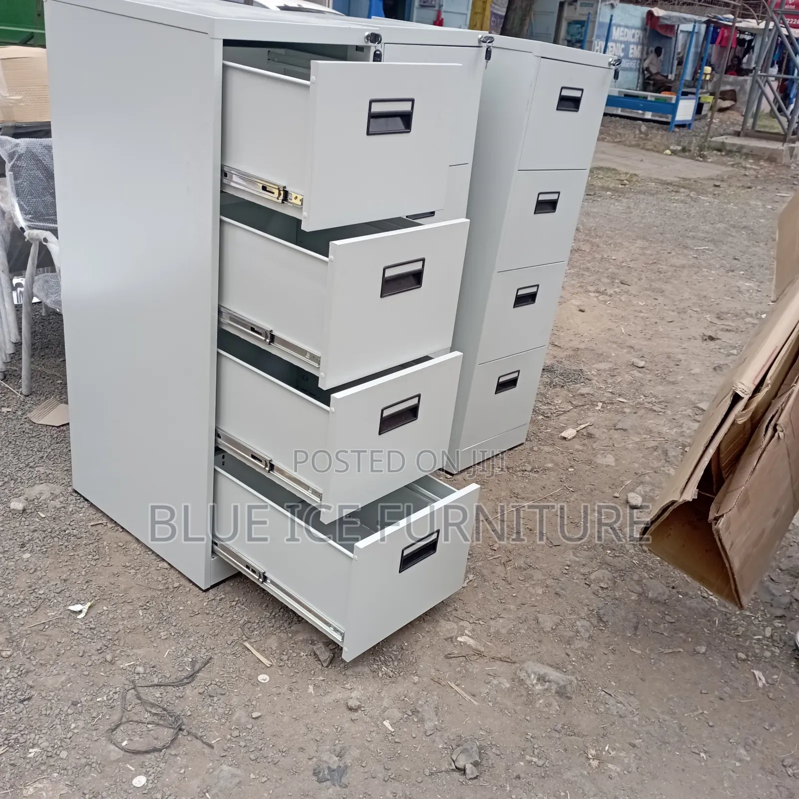 4 Drawer Office Storing Cabinet Lockable