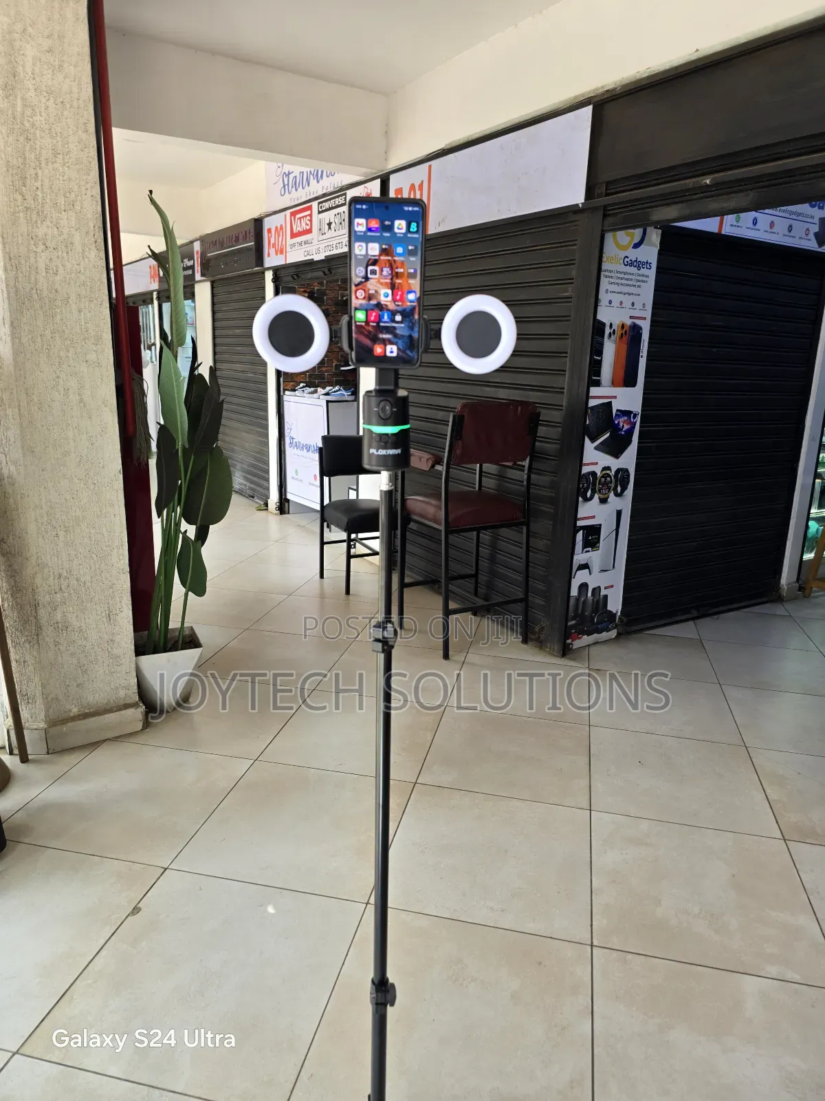 Auto -A20 Ai Face Tracking 3600 Rotation Selfie Stick Tripod
