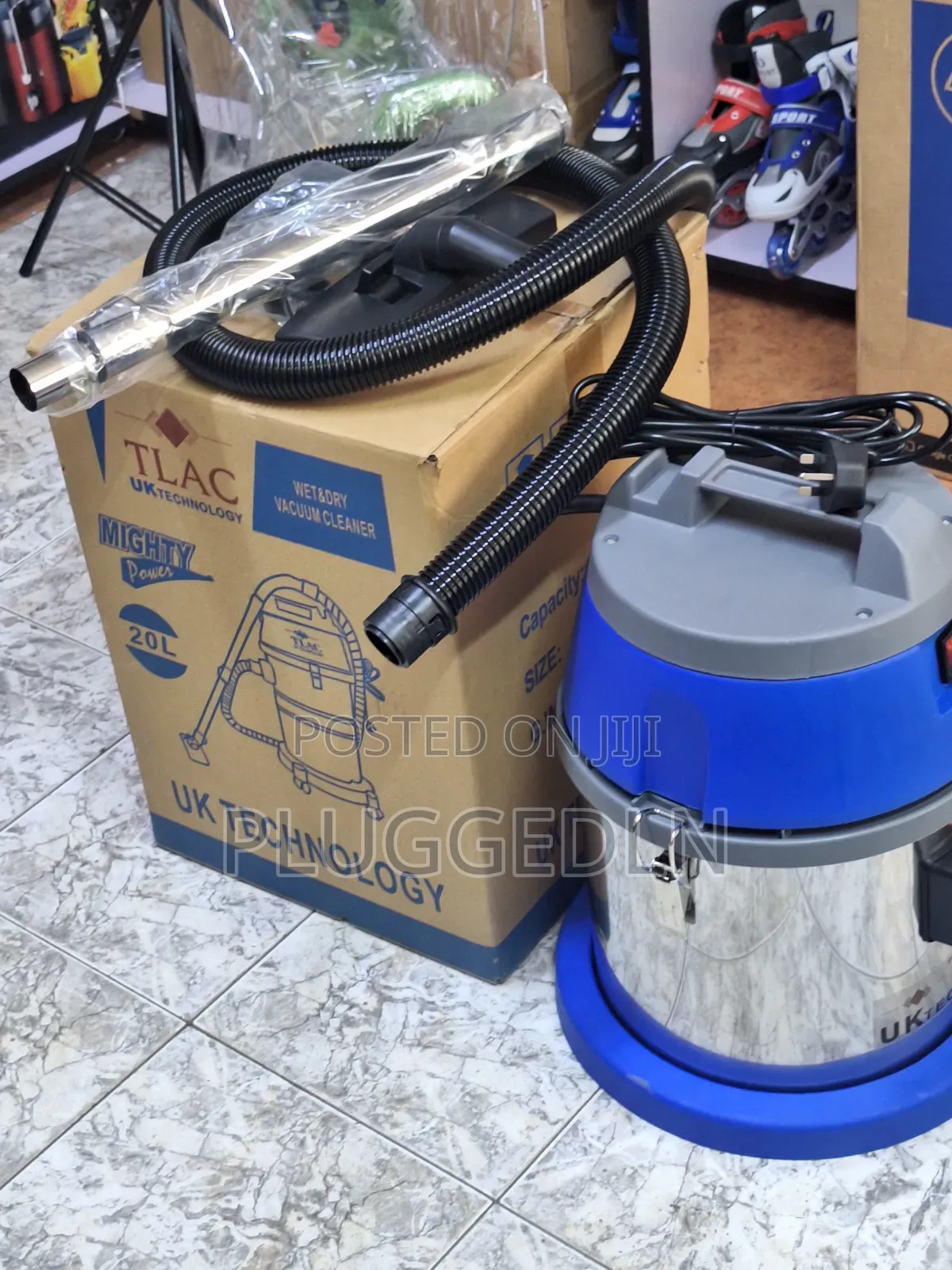 *Tlac Wet and Dry Vacuum Cleaner 20 Liters .