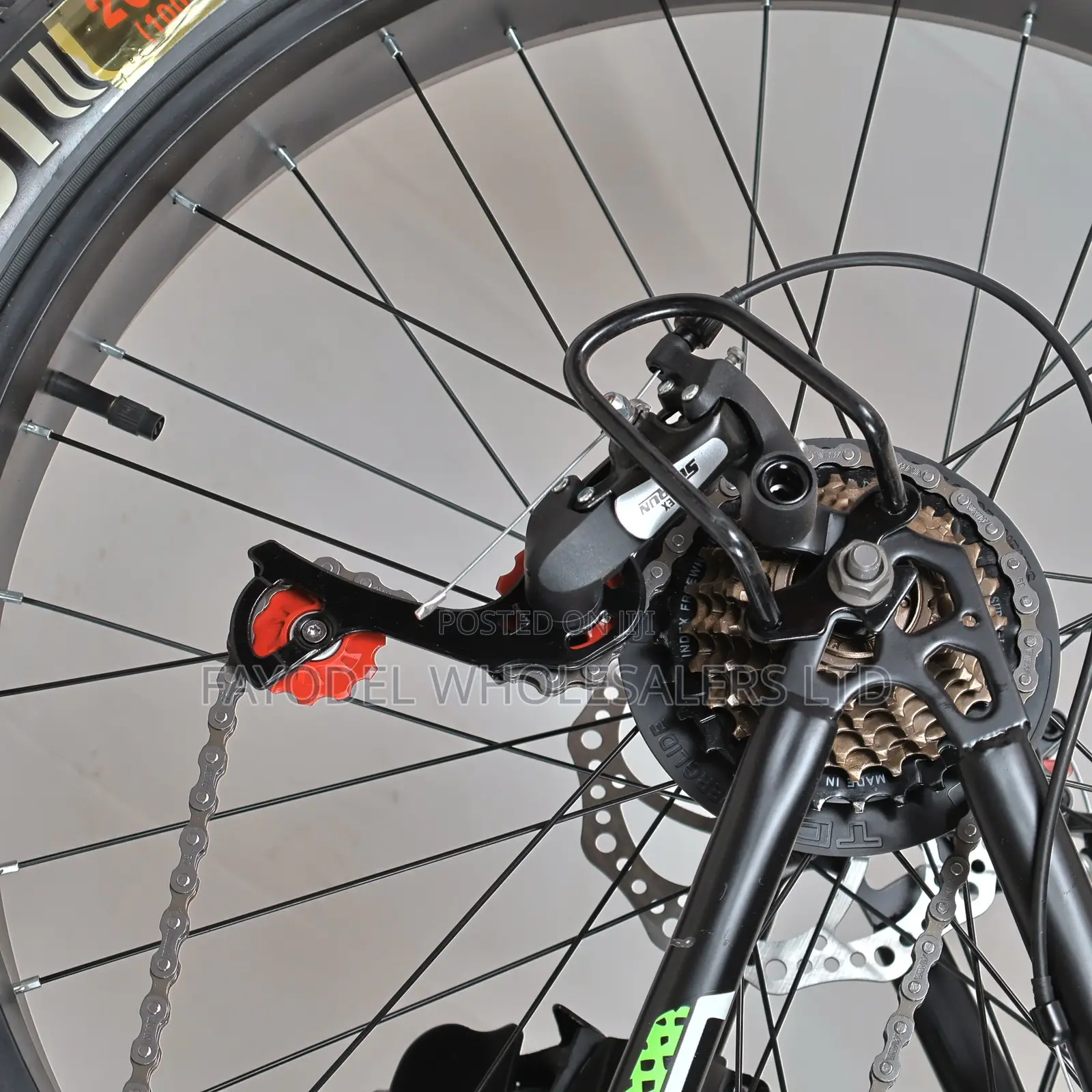 Reliable Fat Bike MTB Bicycle Size 26*4.0 for Adventure and Commuting