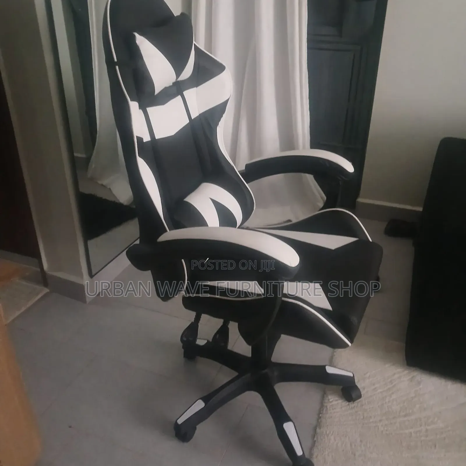 White Black Racing Chair
