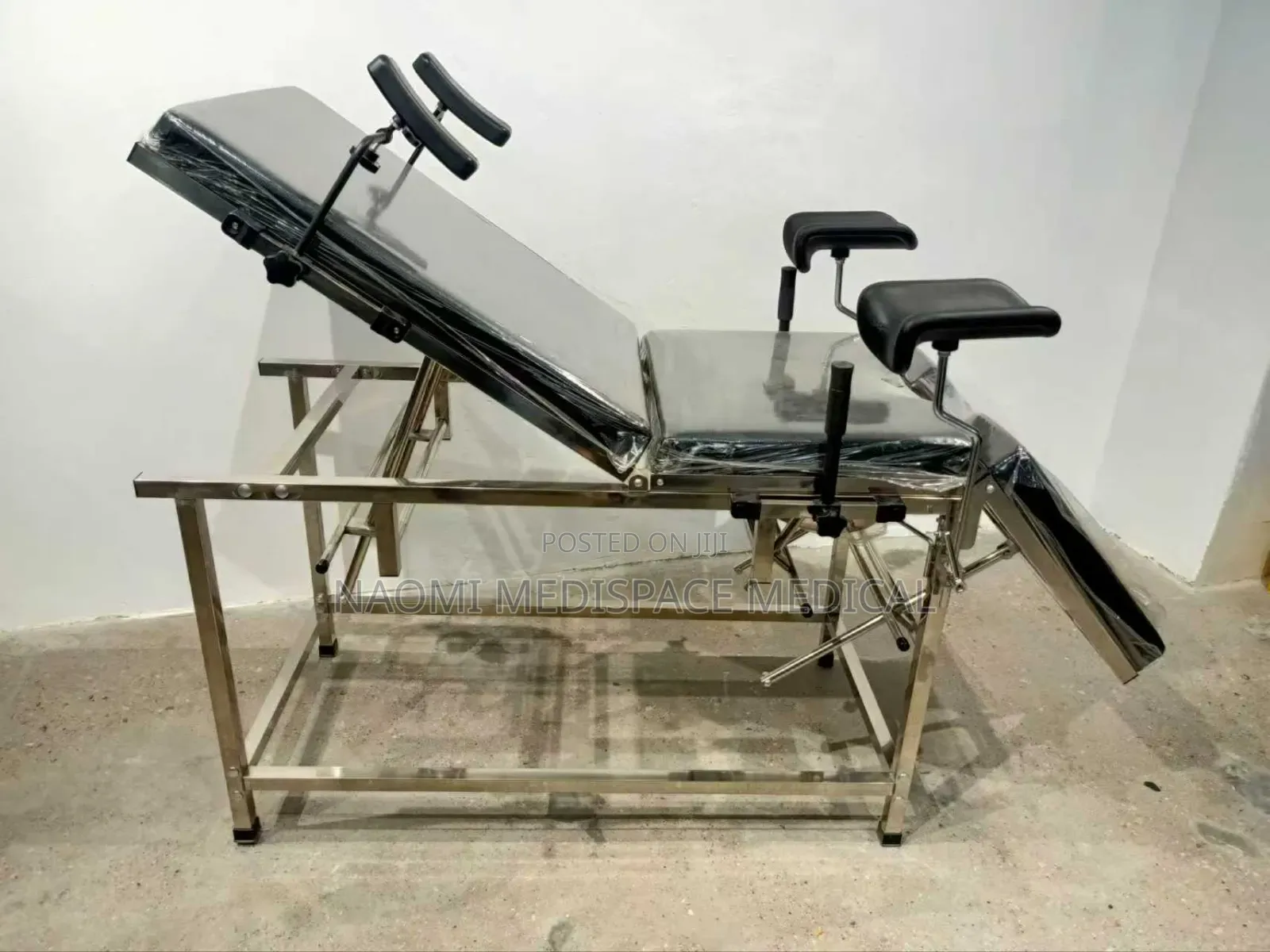 New Imported Delivery Couch (Stainless Steel)