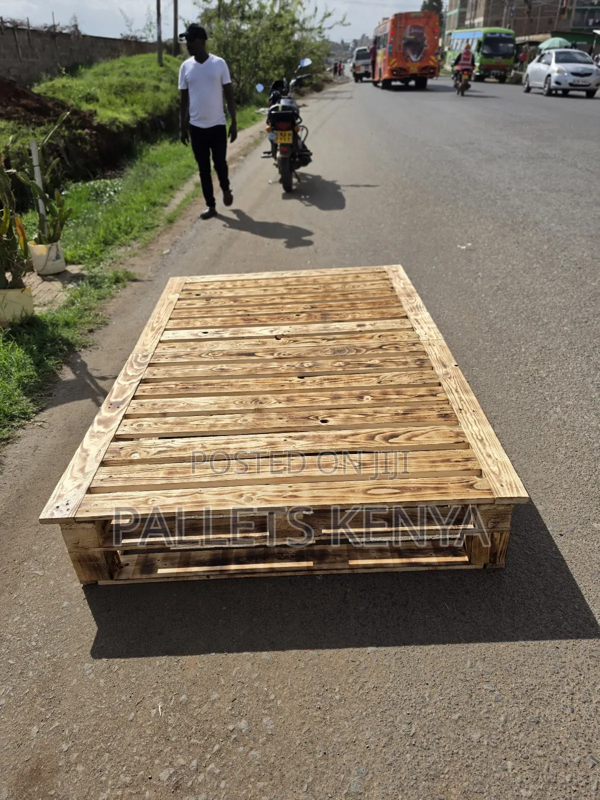 4by6 Rustic Pallet Bed- Simple, Durable Modern.02