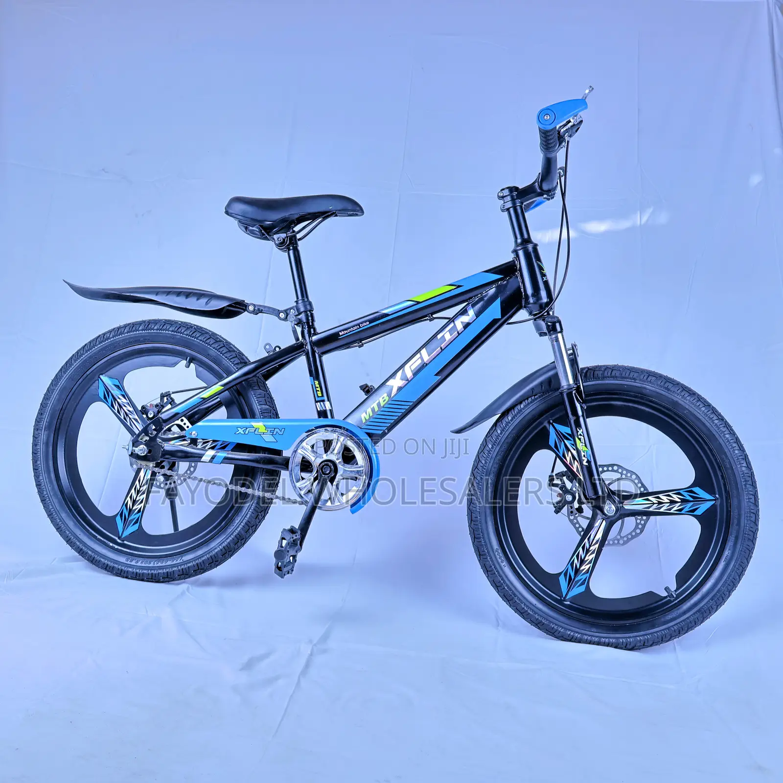 Size 20 Xflin Kids Bicycle – Black Blue