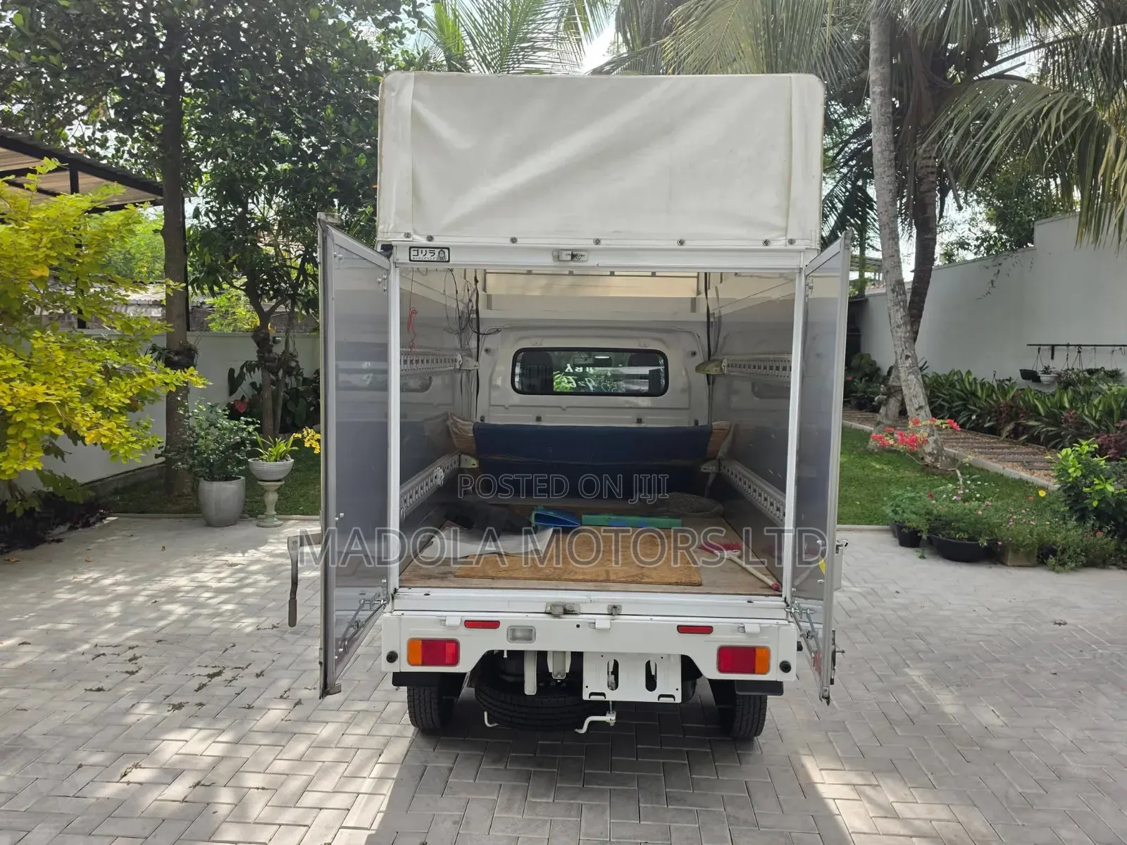 Suzuki Carry 2019 White