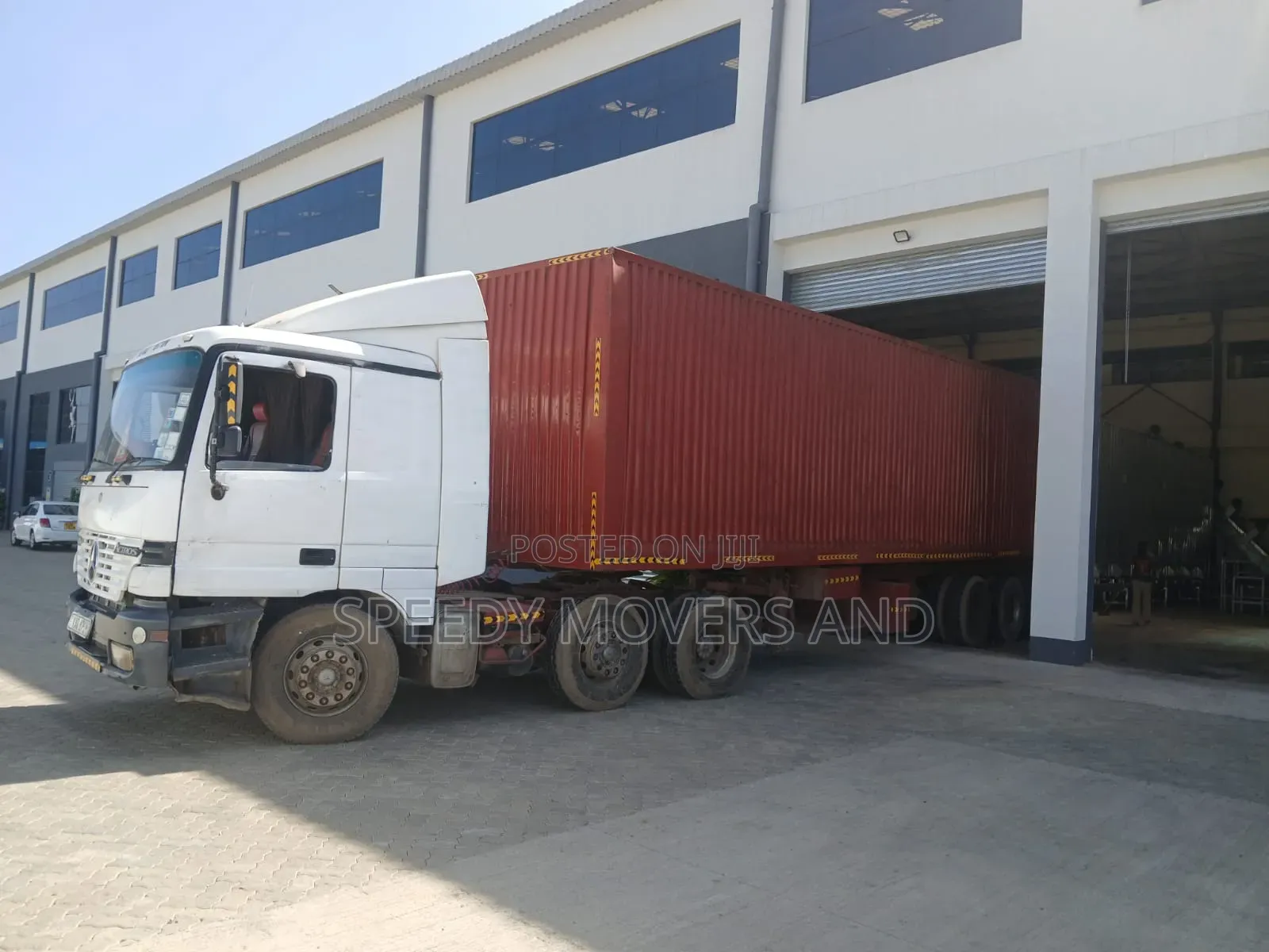 Transit Trailers for Goods Transportation Across the Borders Are Ready