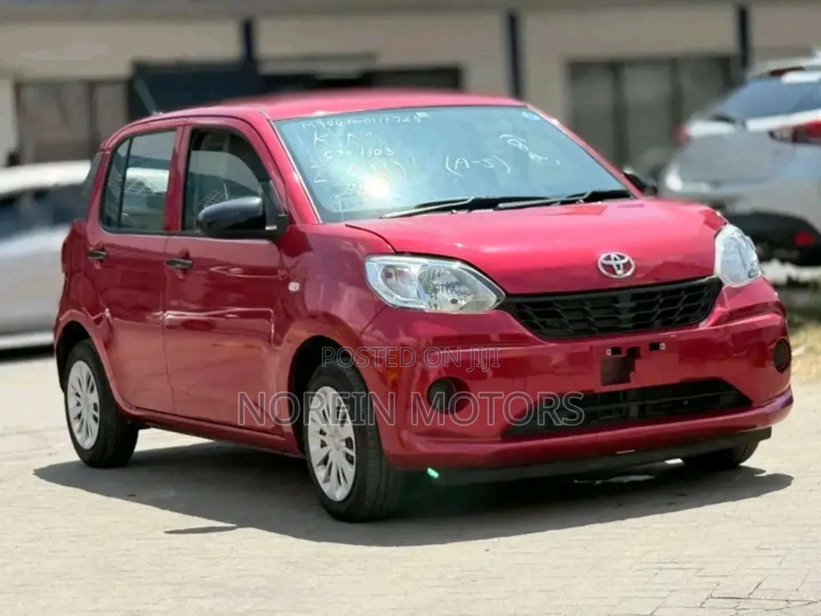 Toyota Passo 2018 Red