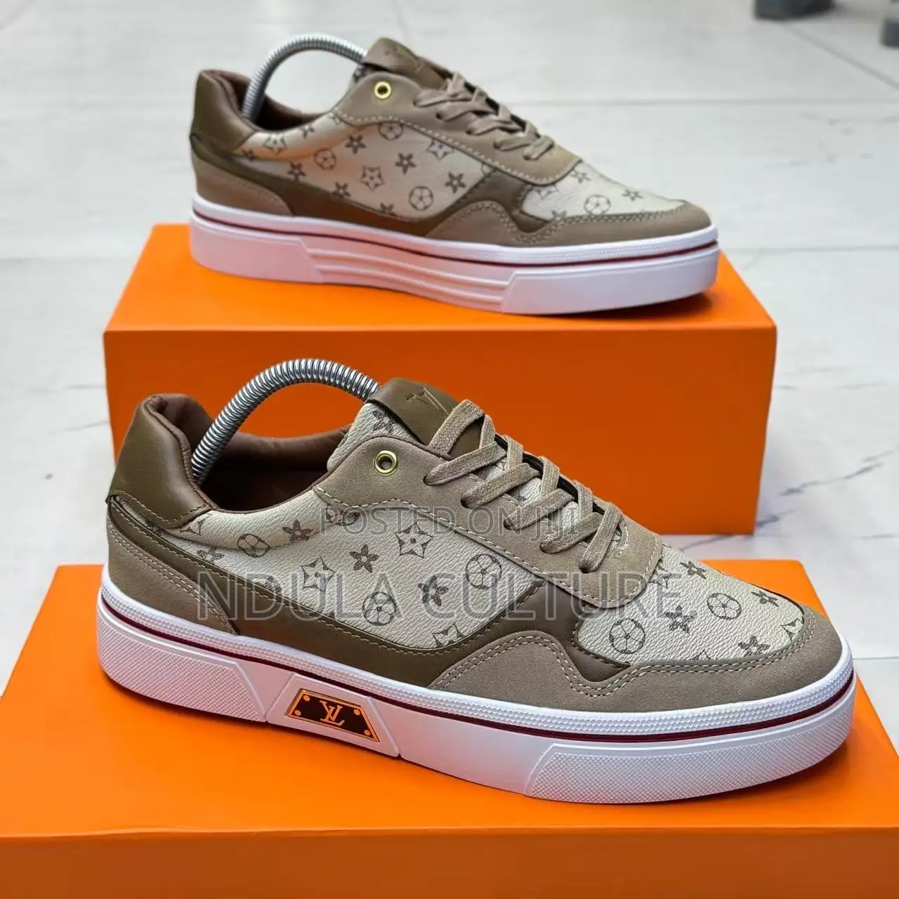 Louis Vuitton Casual Sneakers