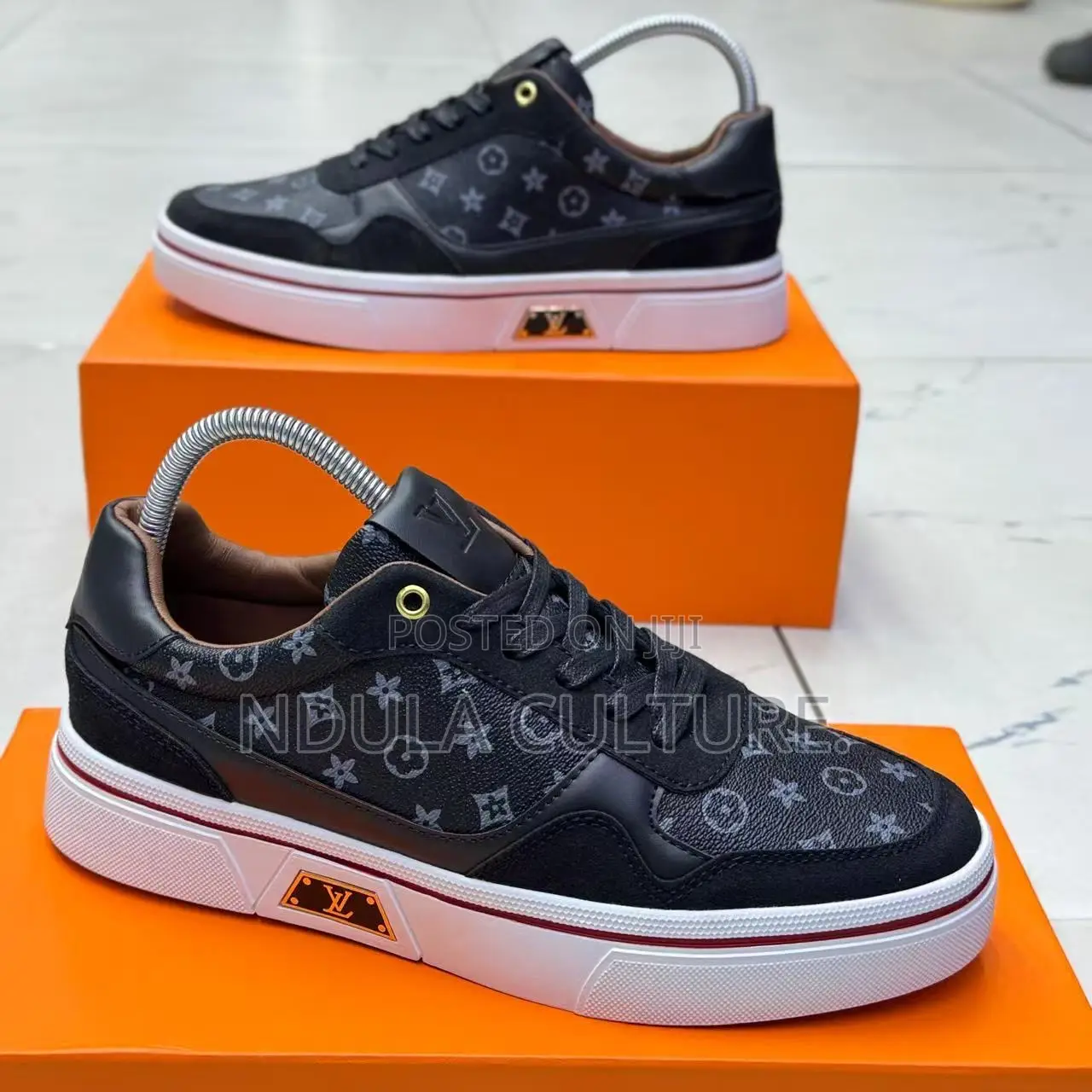 Louis Vuitton Casual Sneakers