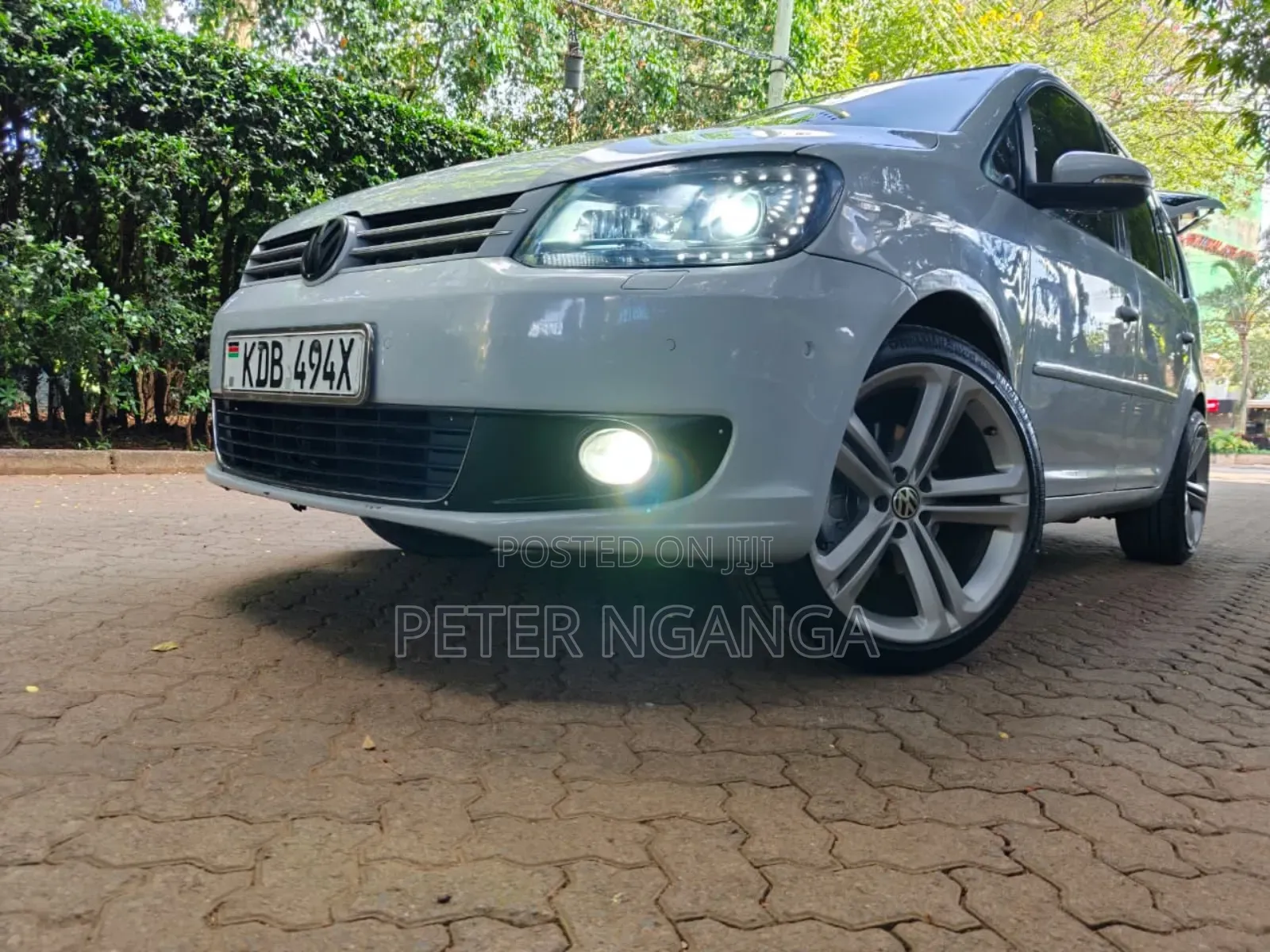 Volkswagen Touran 2014 White
