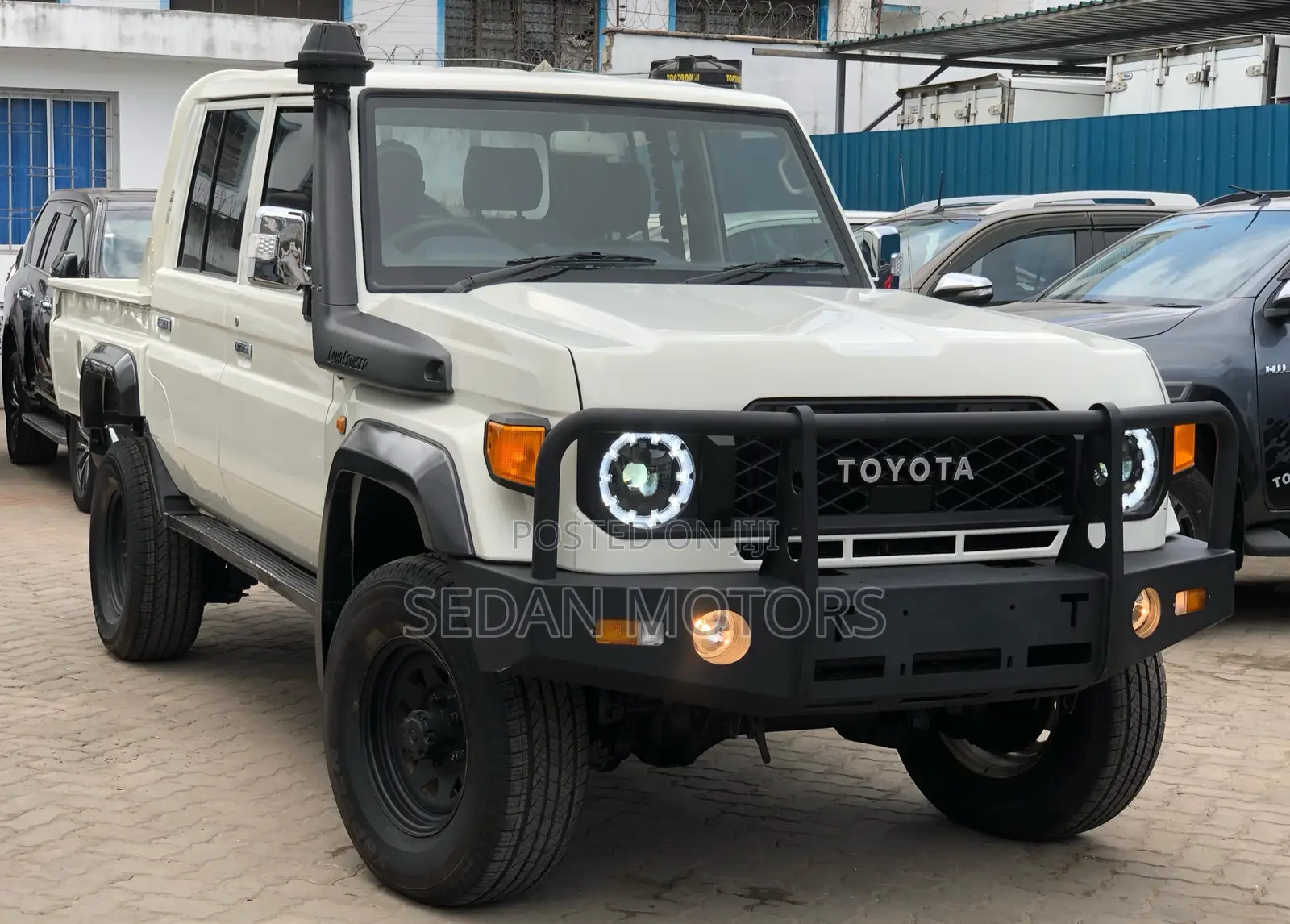 Toyota Land Cruiser 2019 Off white
