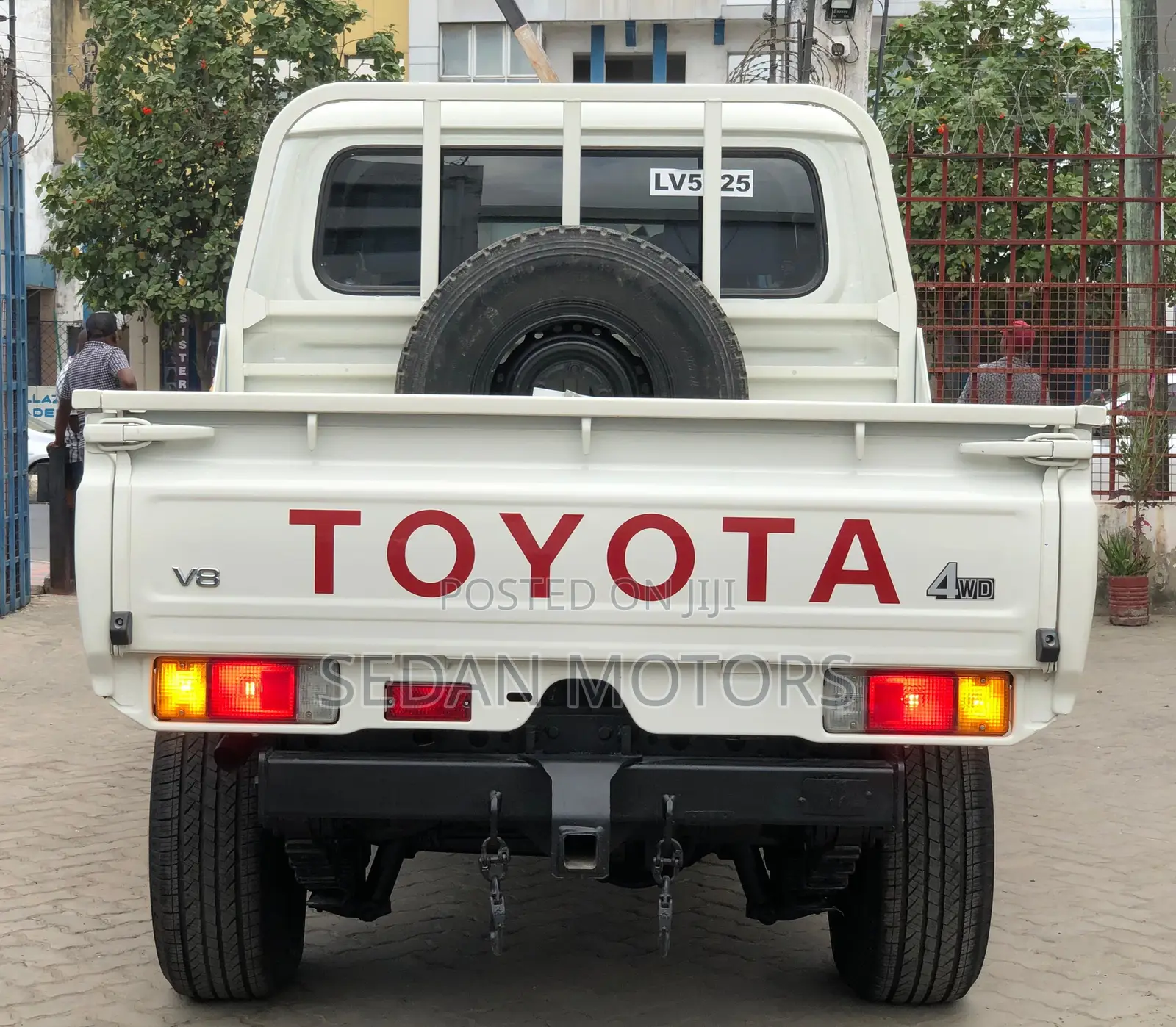 Toyota Land Cruiser 2019 Off white