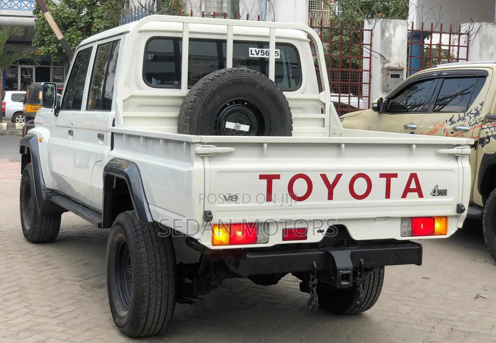 Toyota Land Cruiser 2019 Off white