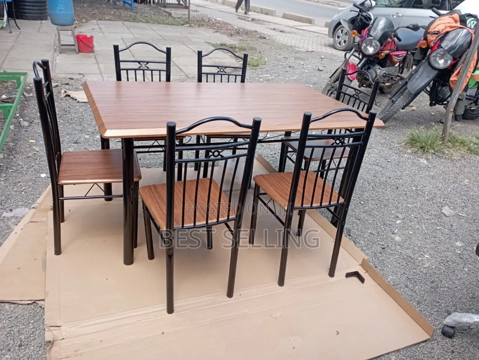 Brown Top 6 Seater Sofa and Loveseat