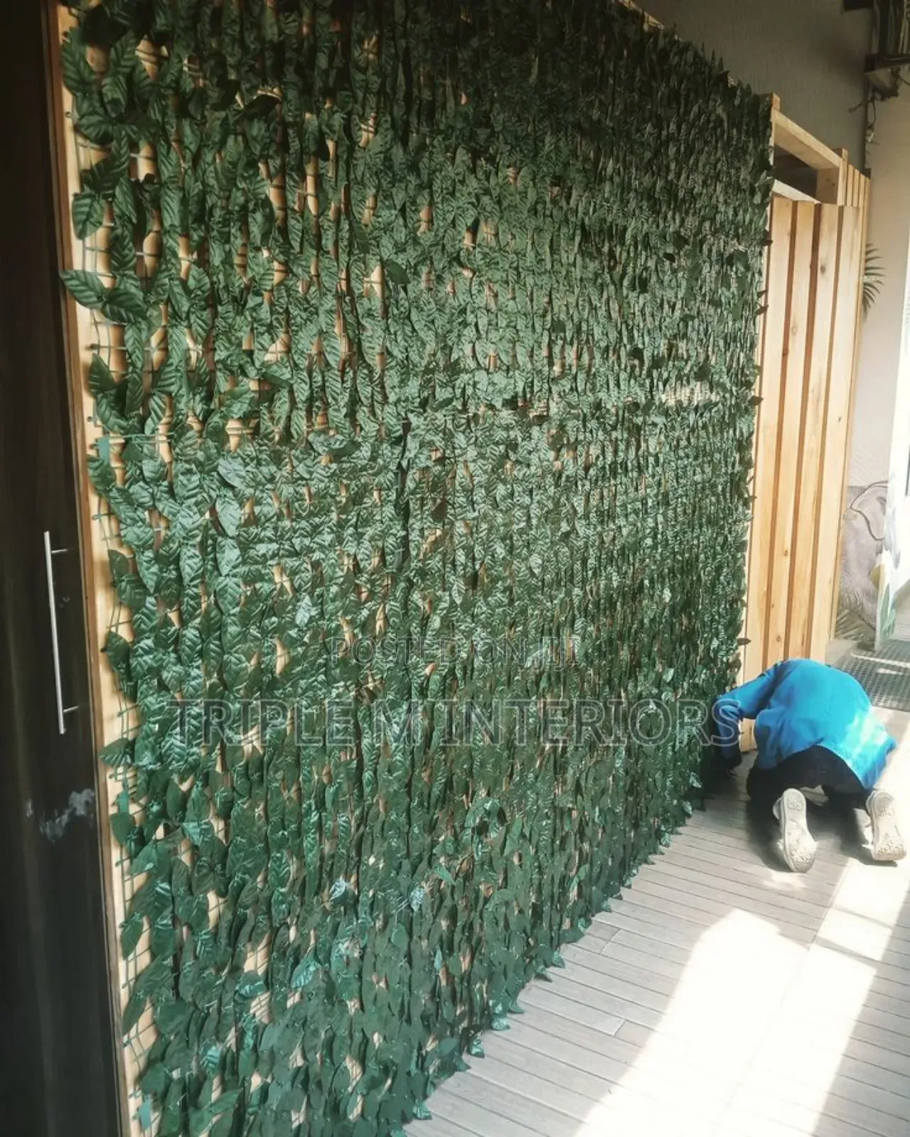Dark Green Leafy Balcony Privacy Fence