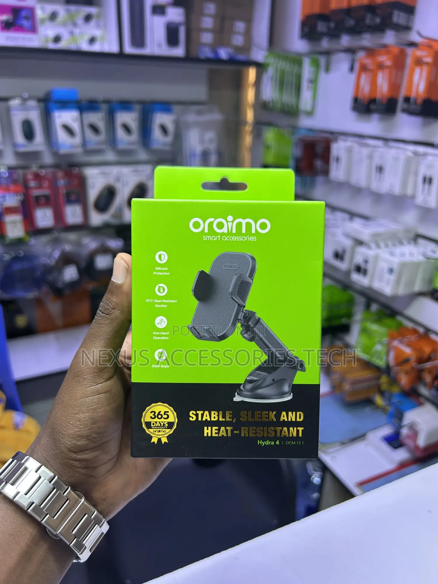 Oraimo Ocm-13 Dashboard Phone Mount – One-Hand Operation