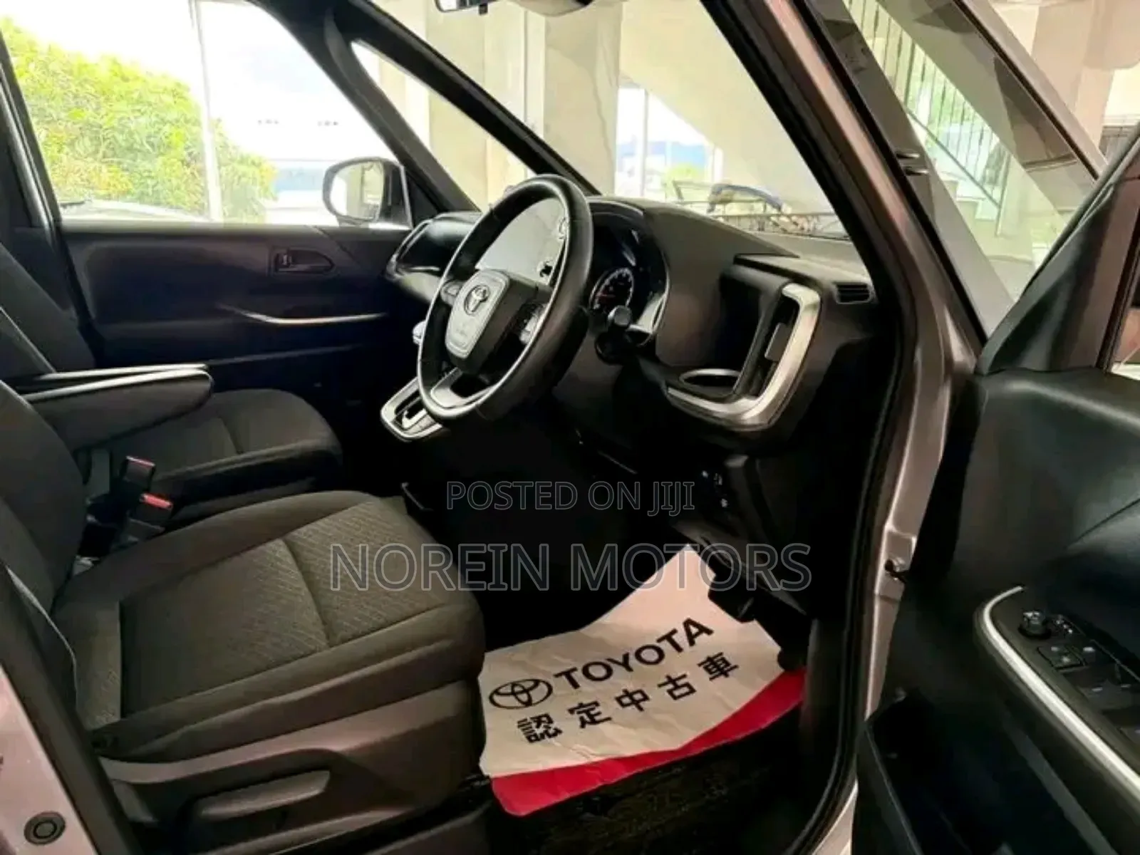 Toyota Noah 2019 Pearl