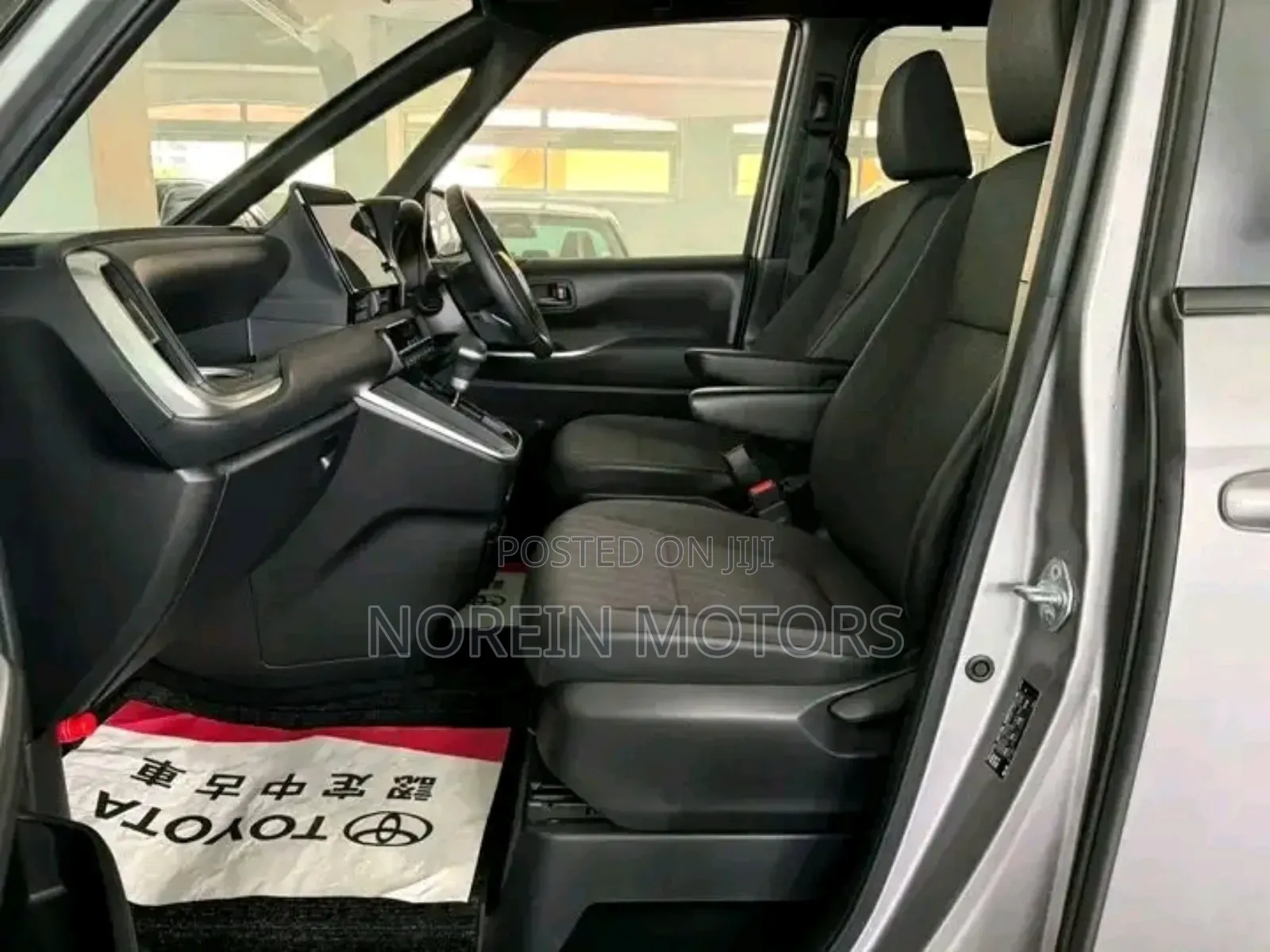 Toyota Noah 2019 Pearl