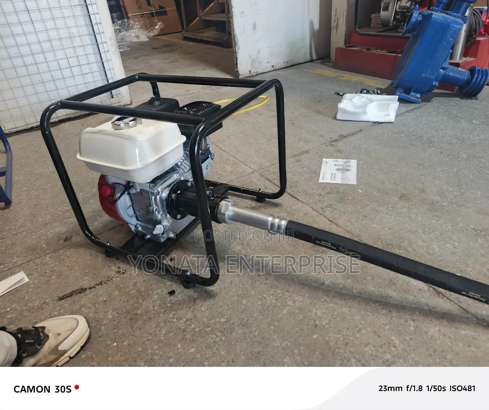 Brand New Honda Poker Vibrator and 45mm Shaft