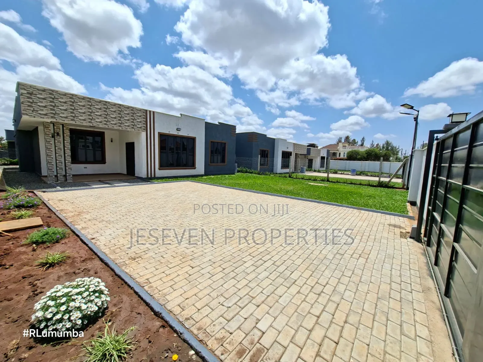 3bdrm Bungalow in Kitengela Off for sale