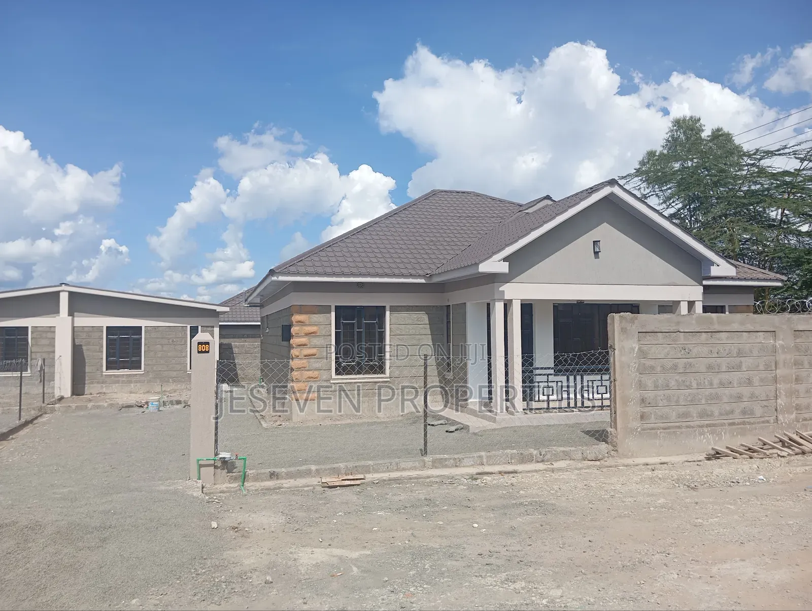 3bdrm Bungalow in Kitengela Off for sale