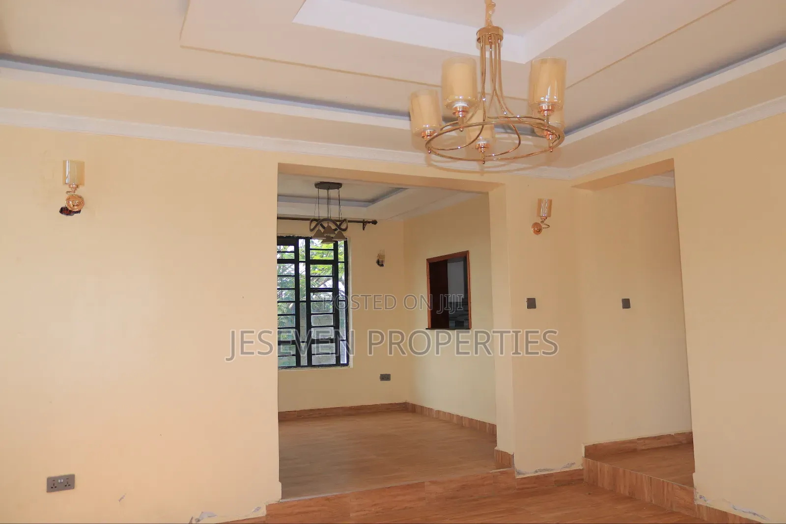 4bdrm Mansion in Katani for sale