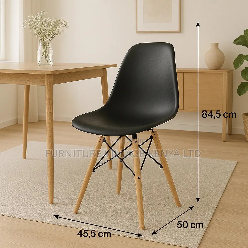 Dining Chair; White Plastic Molded Eames Chair