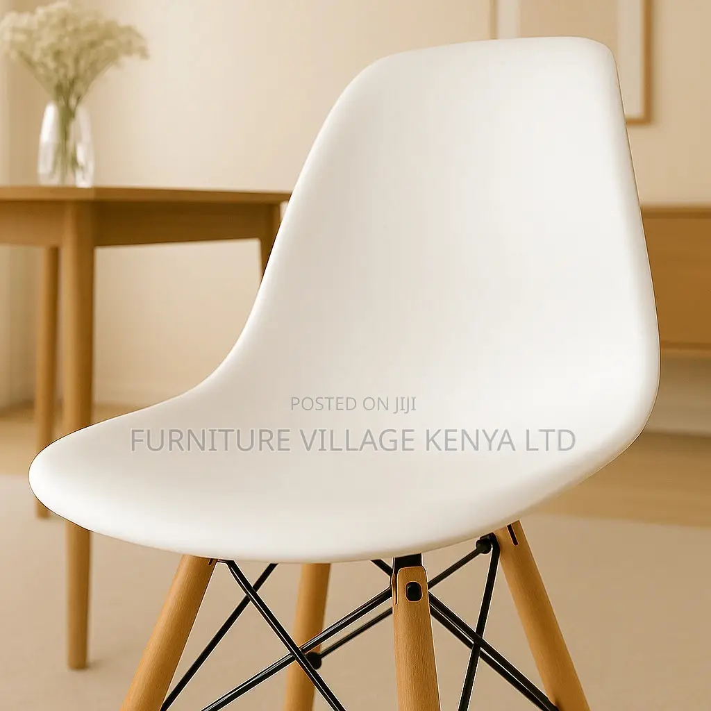 Dining Chair; White Plastic Molded Eames Chair