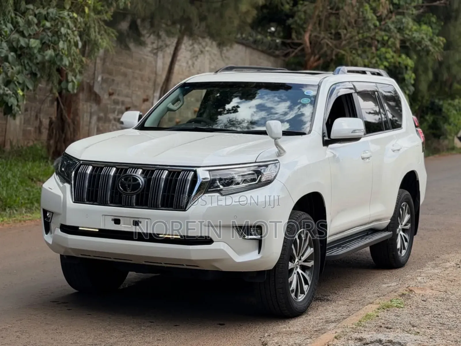 Toyota Land Cruiser Prado 2019 Off white