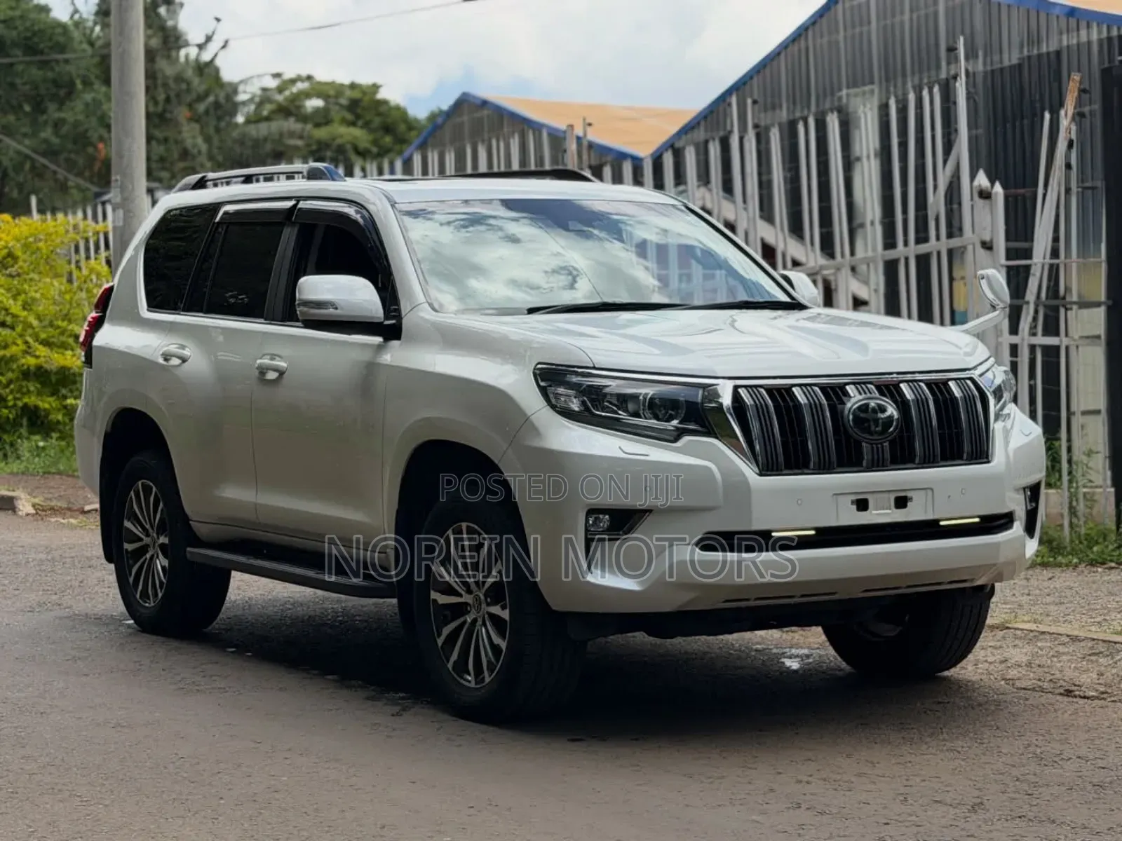 Toyota Land Cruiser Prado 2019 Off white