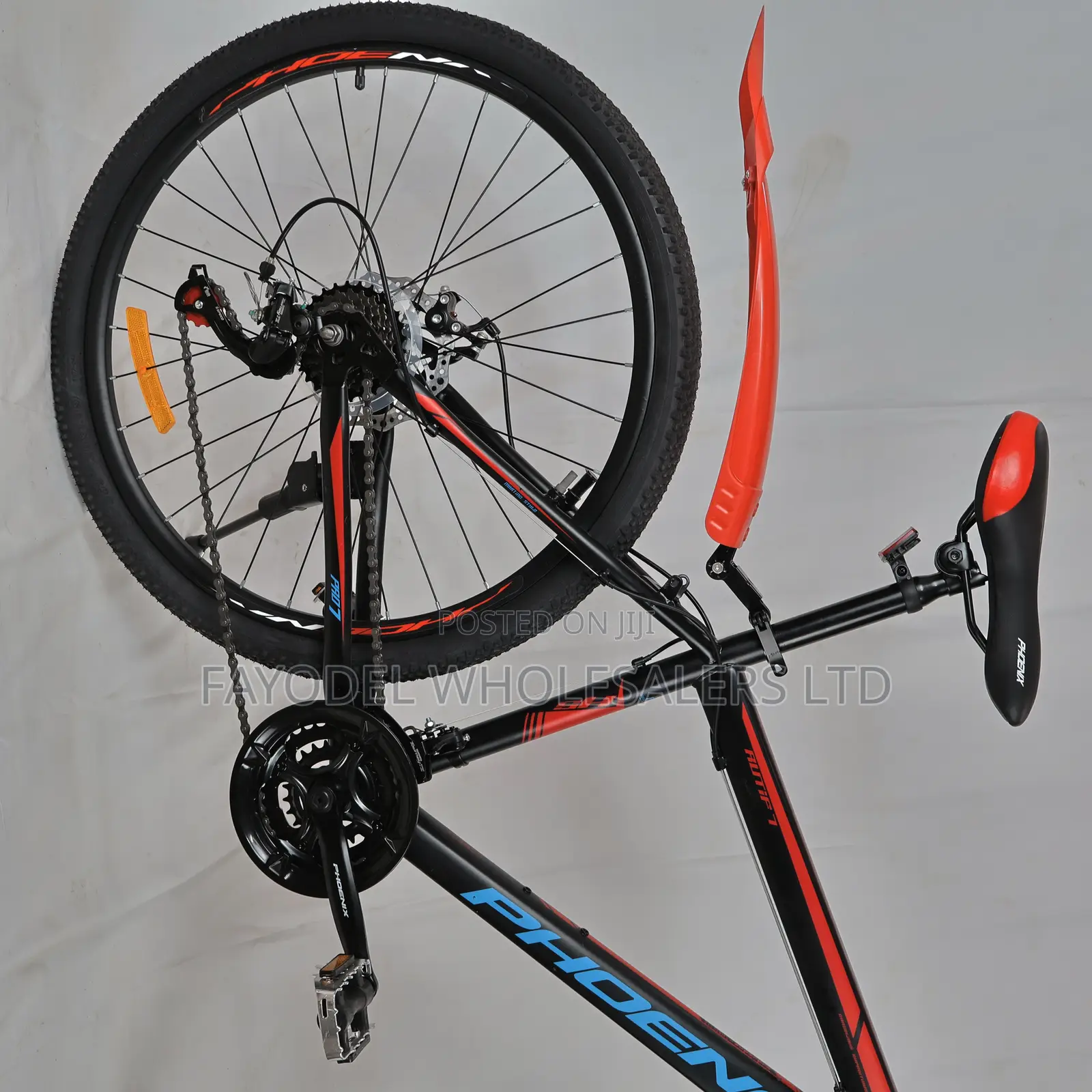 Hoenix MTB Size 26 Is Built for Adult Riders