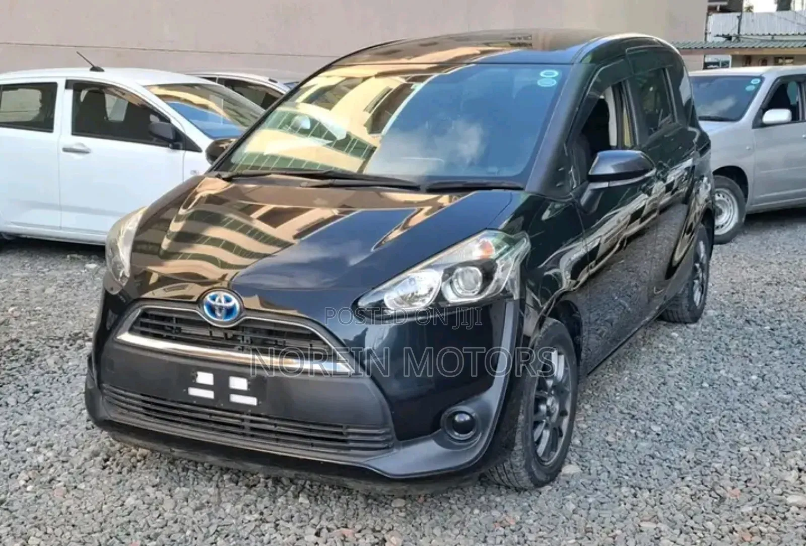 Toyota Sienta 2018 Black