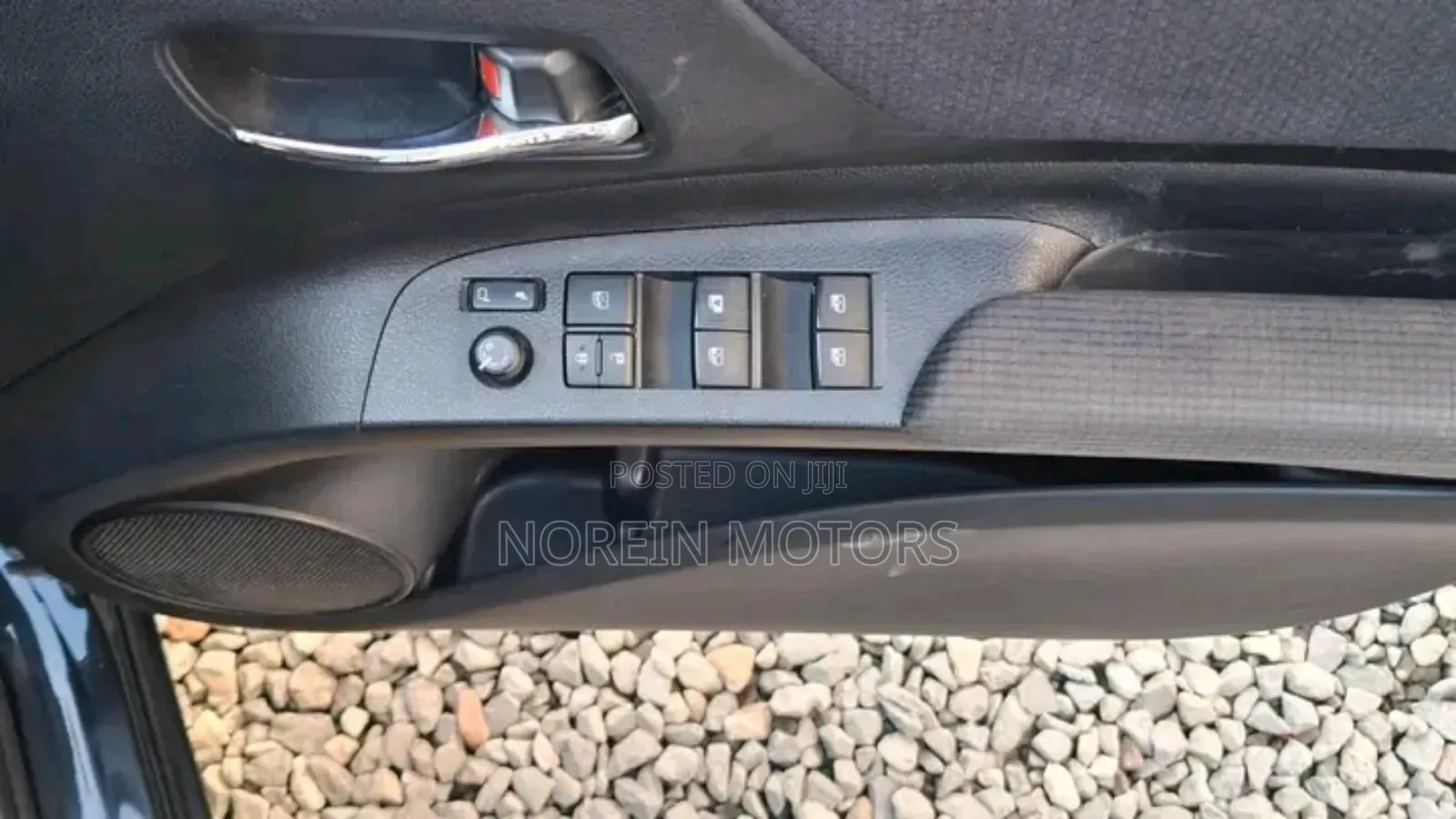 Toyota Sienta 2018 Black