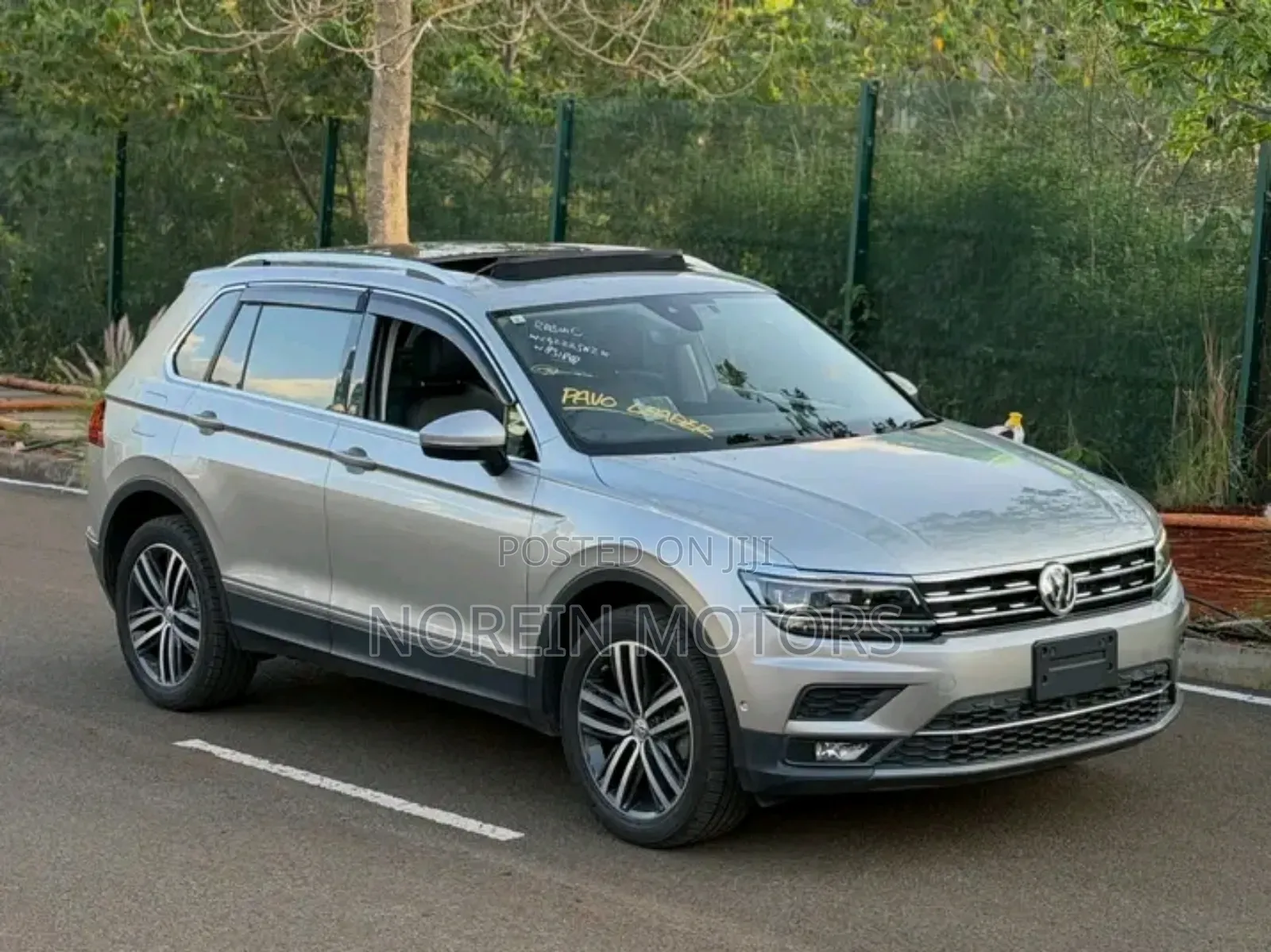 Volkswagen Tiguan 2018 Silver