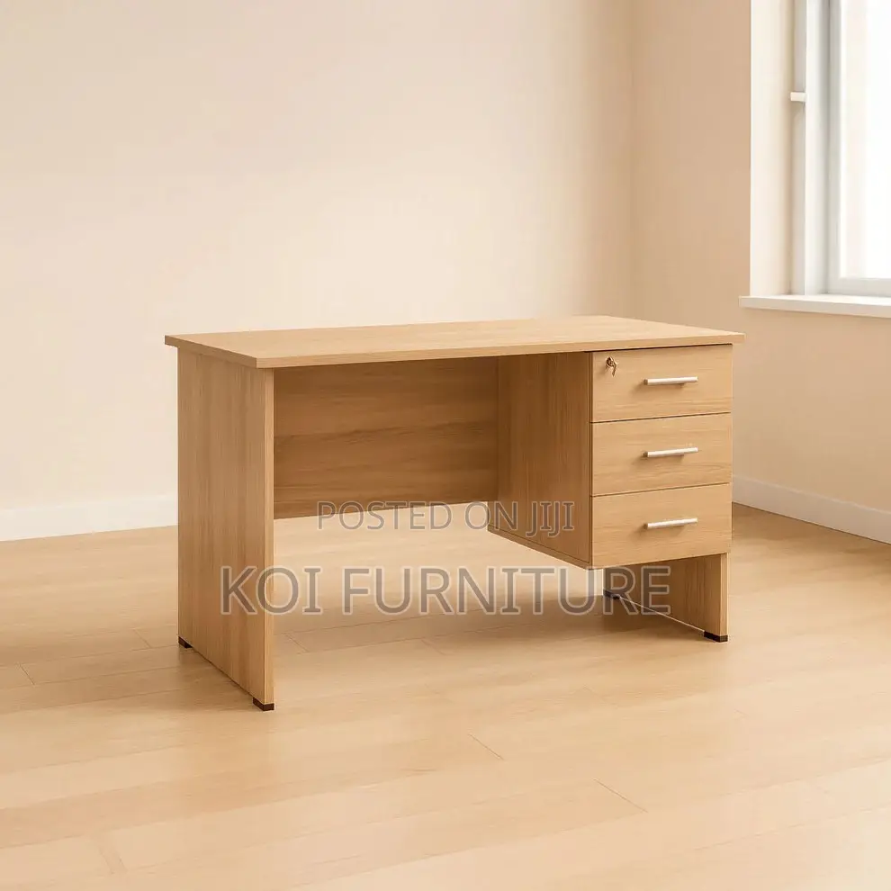 Office Desk; 1.2m Home Office Desk With Lockable Drawers