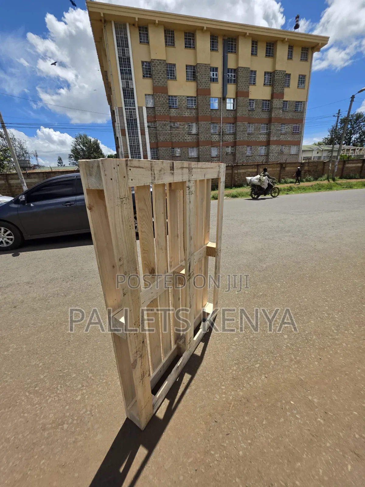 Wooden Pallet for Sale - Pine Heavy-Duty Pallets for Storage.15