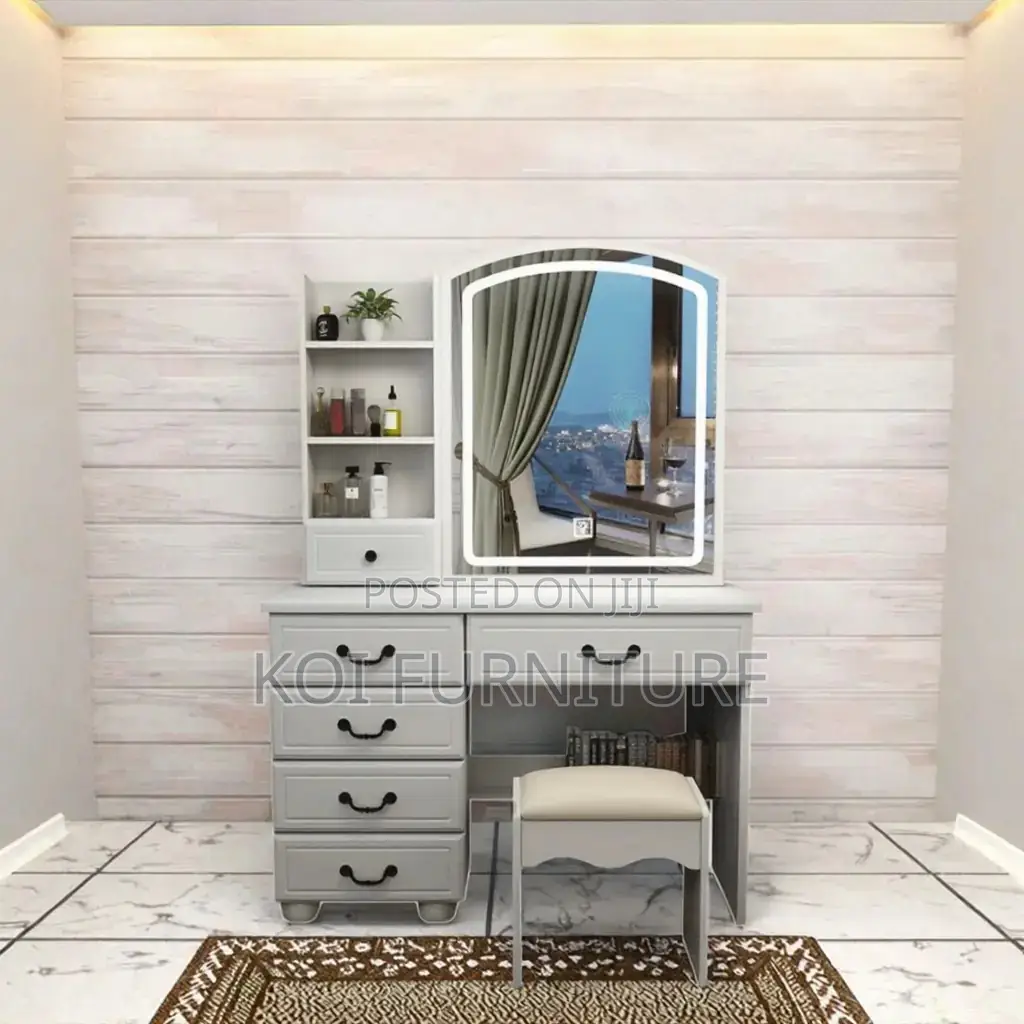 Dressers; White Bedroom Home Vanity Set With Glossy Finish
