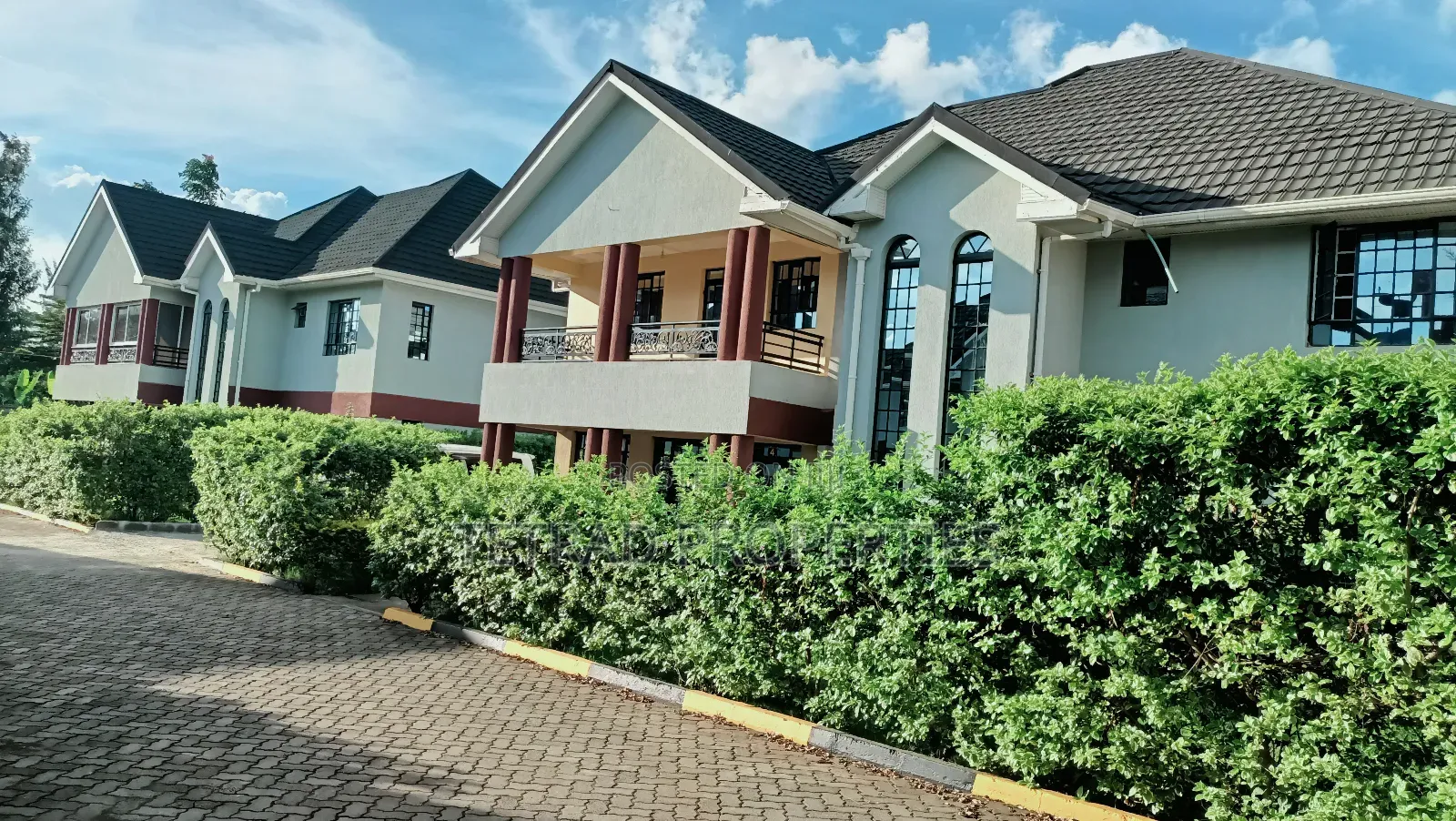 5bdrm Maisonette in Garden Estate, Thome for rent