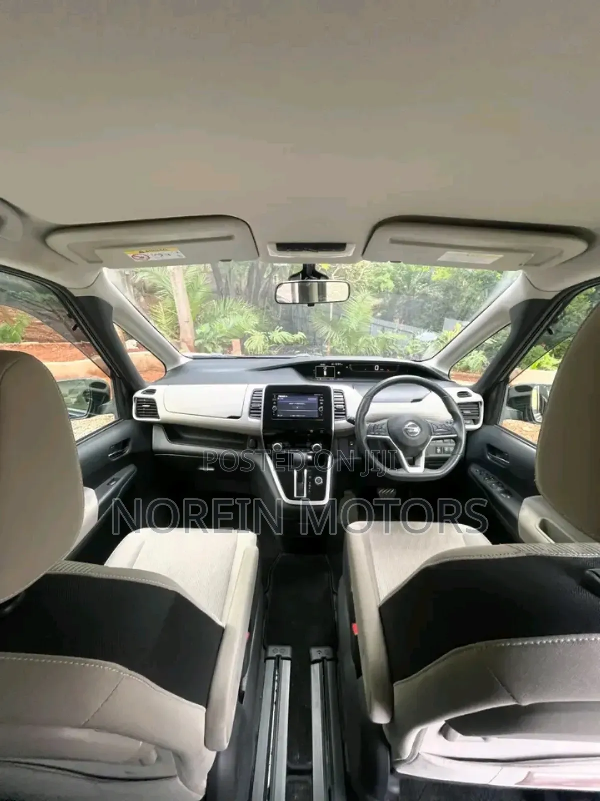 Nissan Serena 2018 Blue