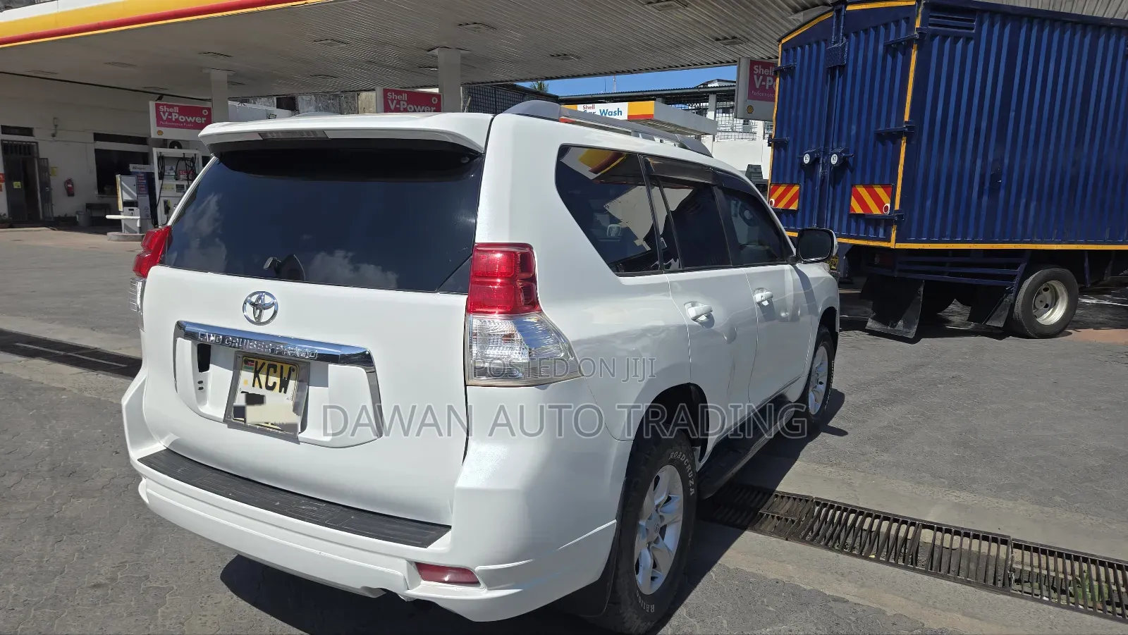 Toyota Land Cruiser Prado 2013 White
