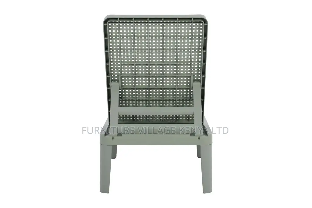 Outdoor Chair; Moder Relaxing Outdoor Chair