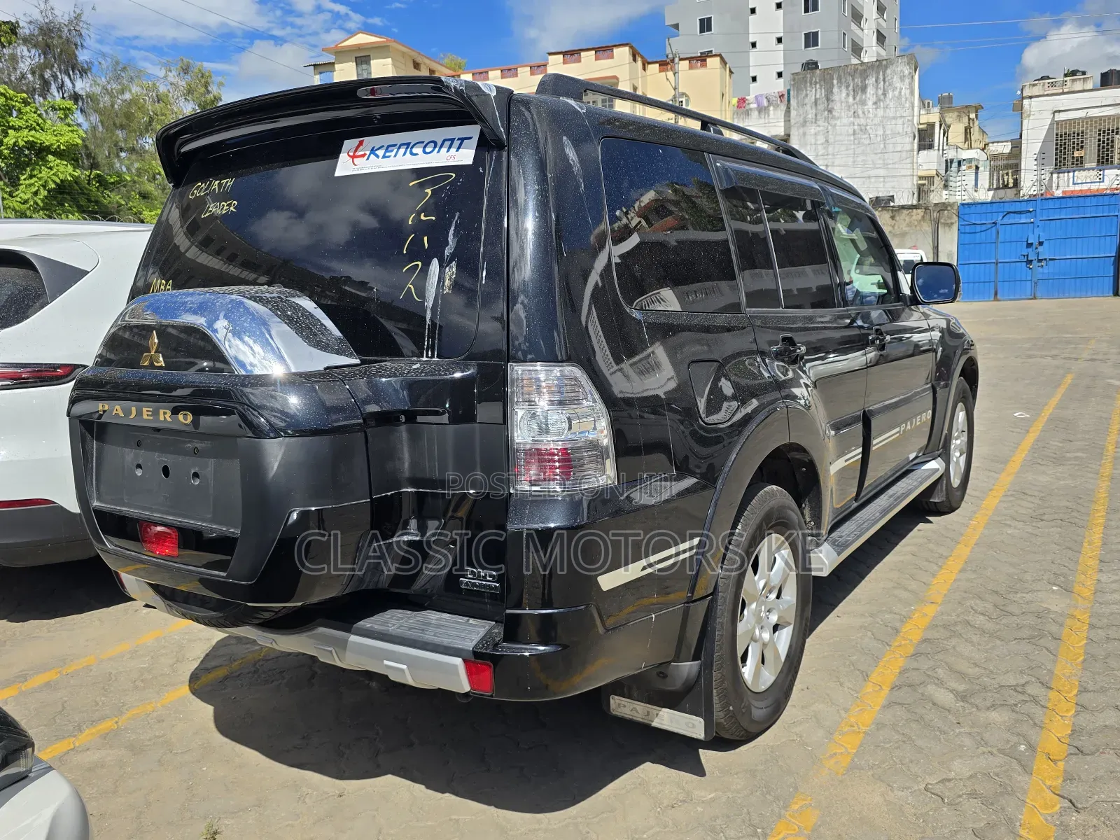 Mitsubishi Pajero V80 3.2 DI-D 2019 Black